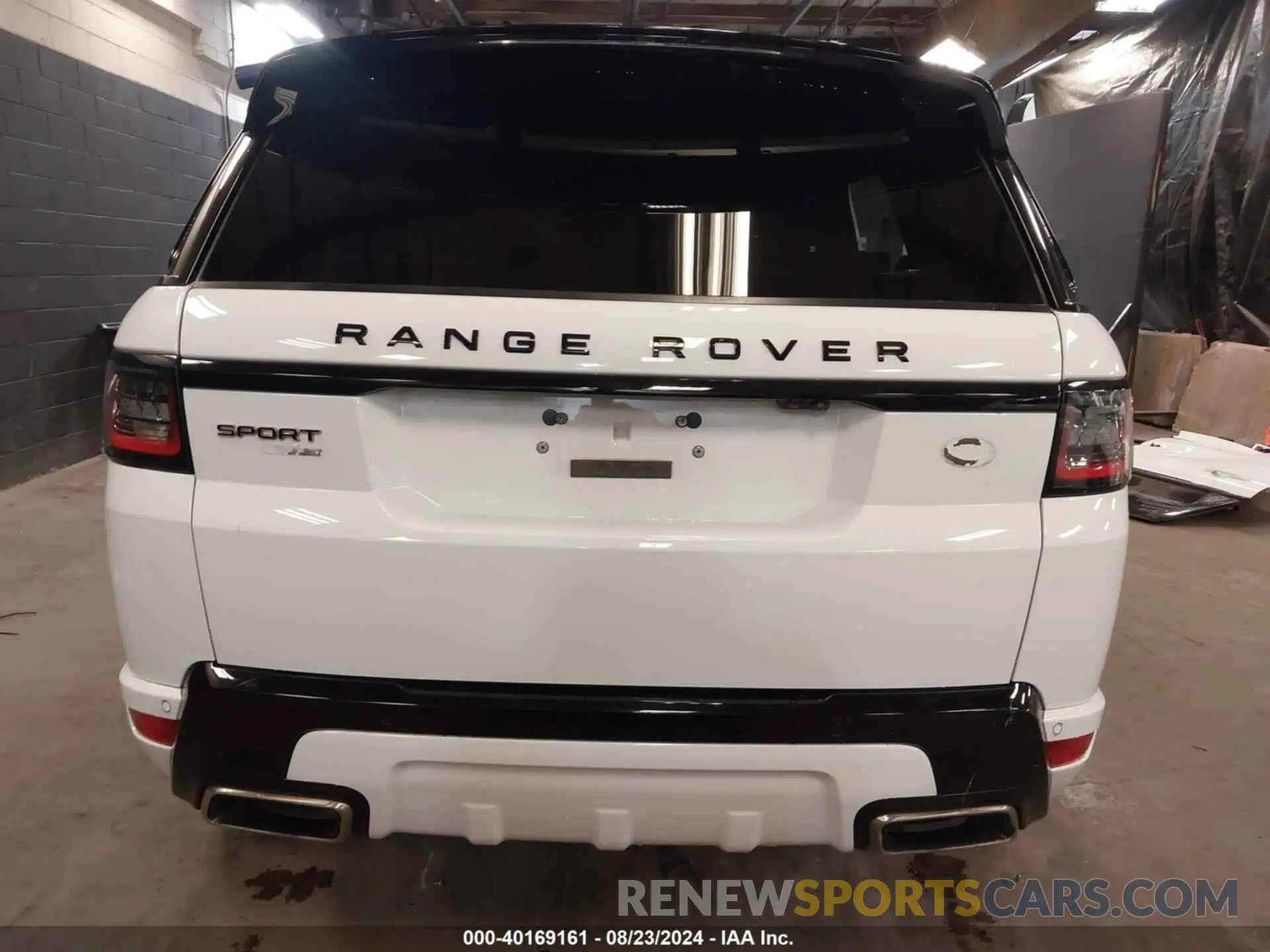 17 Photograph of a damaged car SALWR2SE8MA755930 LAND ROVER RANGE ROVER SPORT 2021