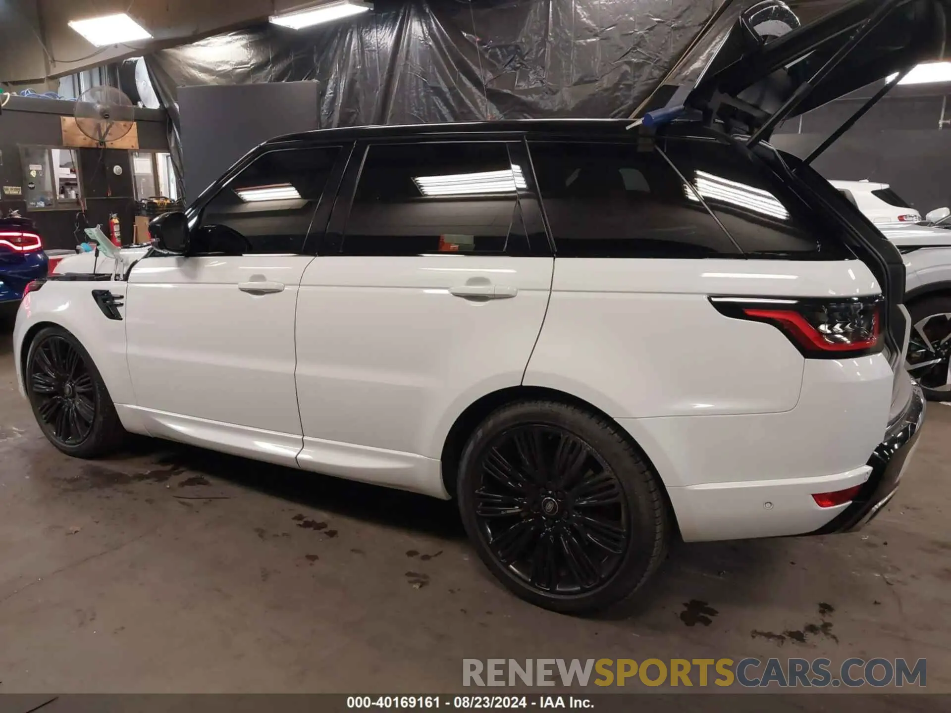 3 Photograph of a damaged car SALWR2SE8MA755930 LAND ROVER RANGE ROVER SPORT 2021