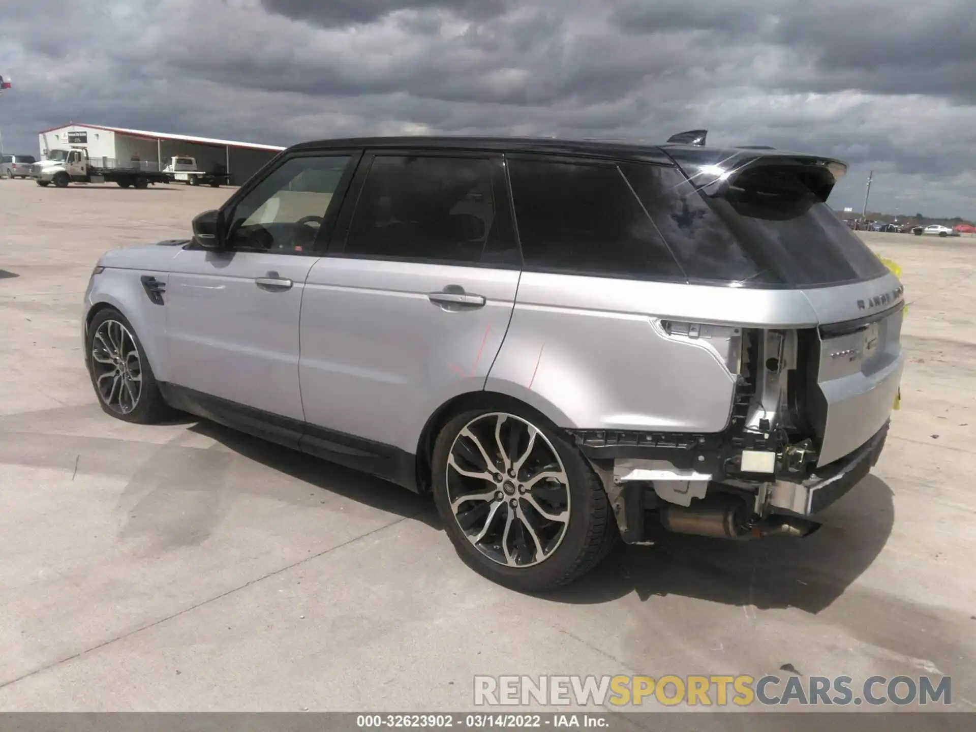 3 Photograph of a damaged car SALWR2SU0MA760031 LAND ROVER RANGE ROVER SPORT 2021