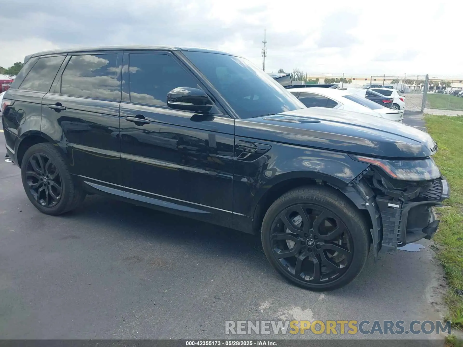 1 Photograph of a damaged car SALWR2SU3MA762128 LAND ROVER RANGE ROVER SPORT 2021
