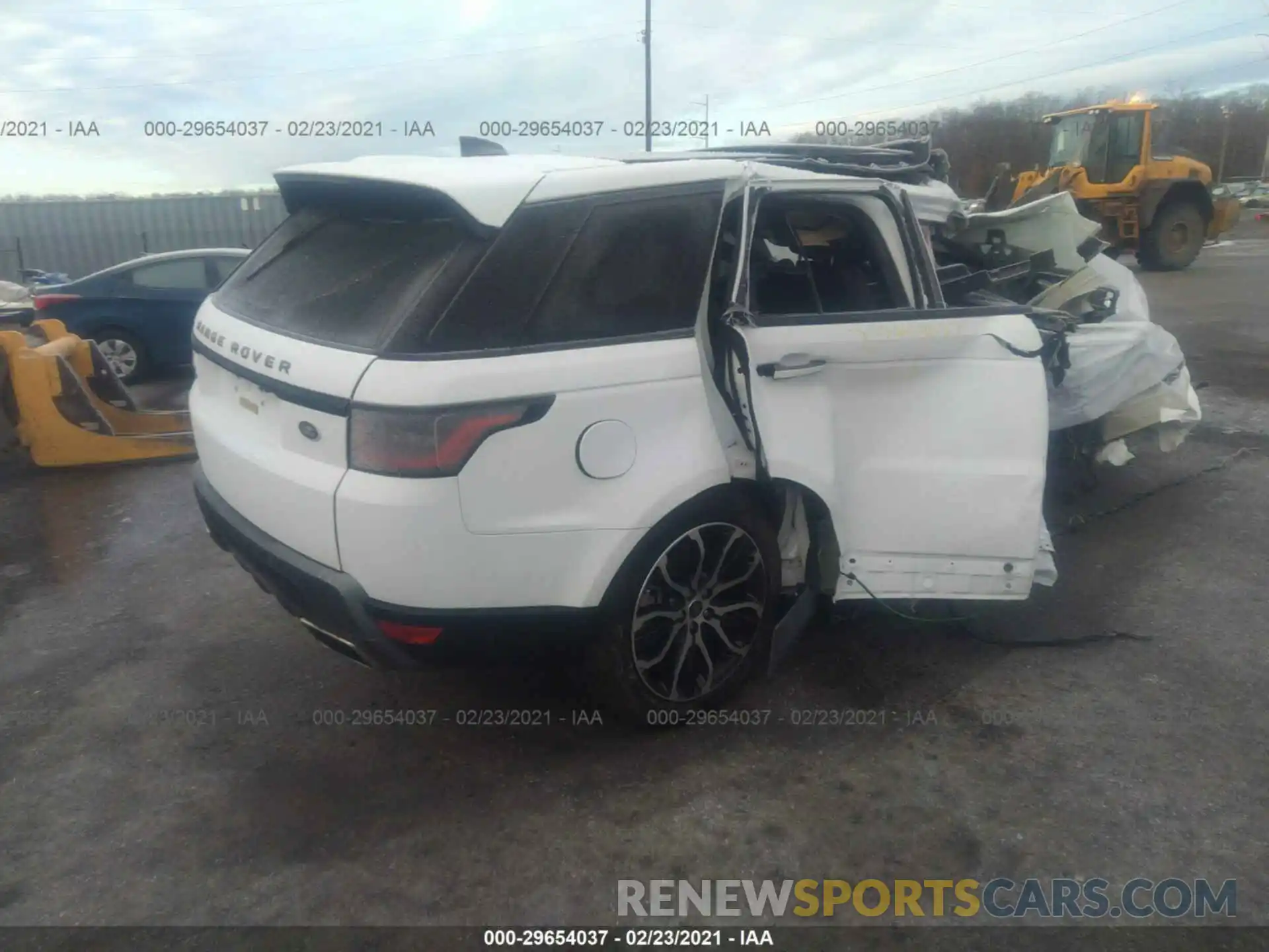 4 Photograph of a damaged car SALWR2SU4MA753230 LAND ROVER RANGE ROVER SPORT 2021