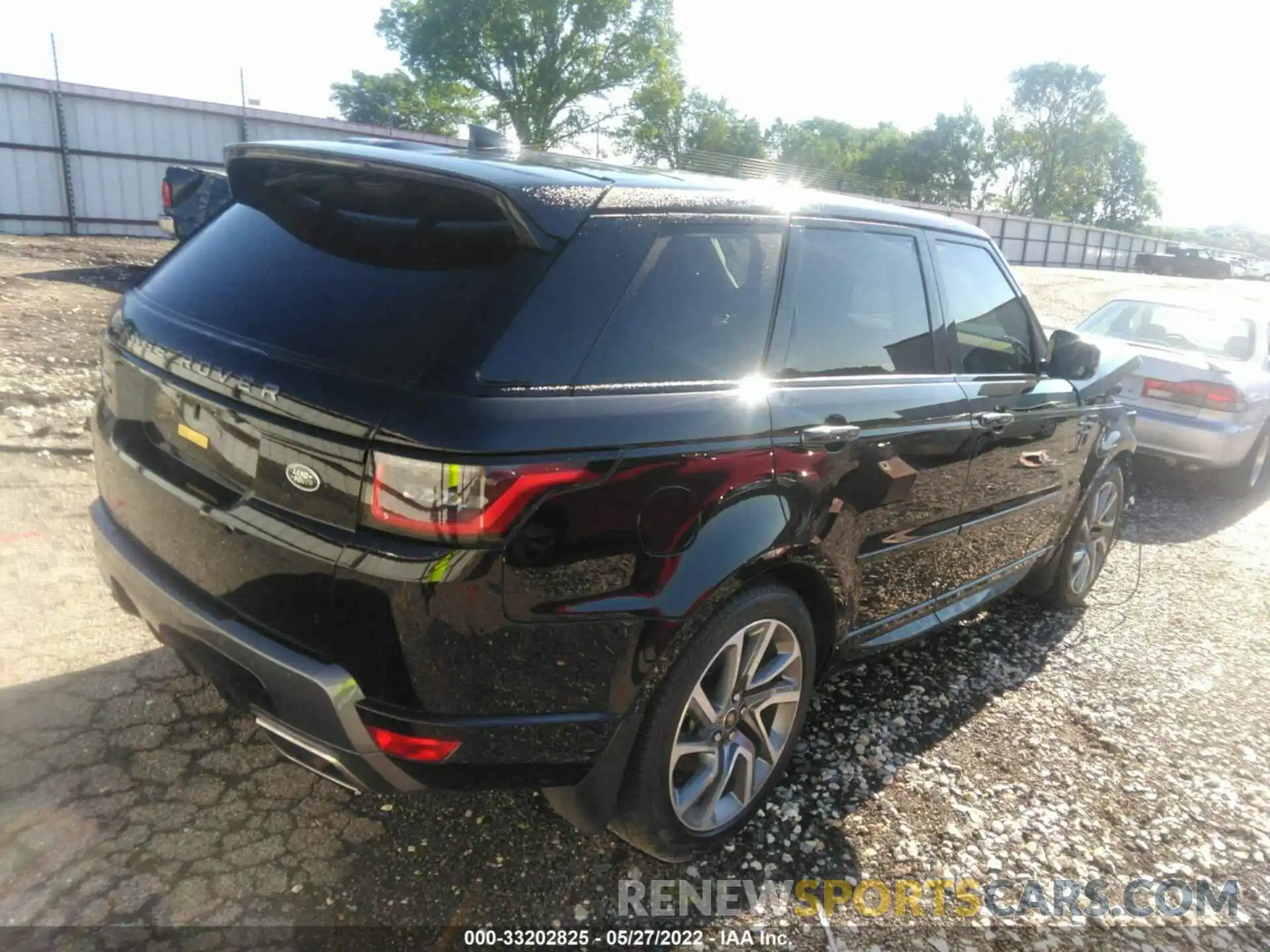 4 Photograph of a damaged car SALWR2SU7MA795858 LAND ROVER RANGE ROVER SPORT 2021