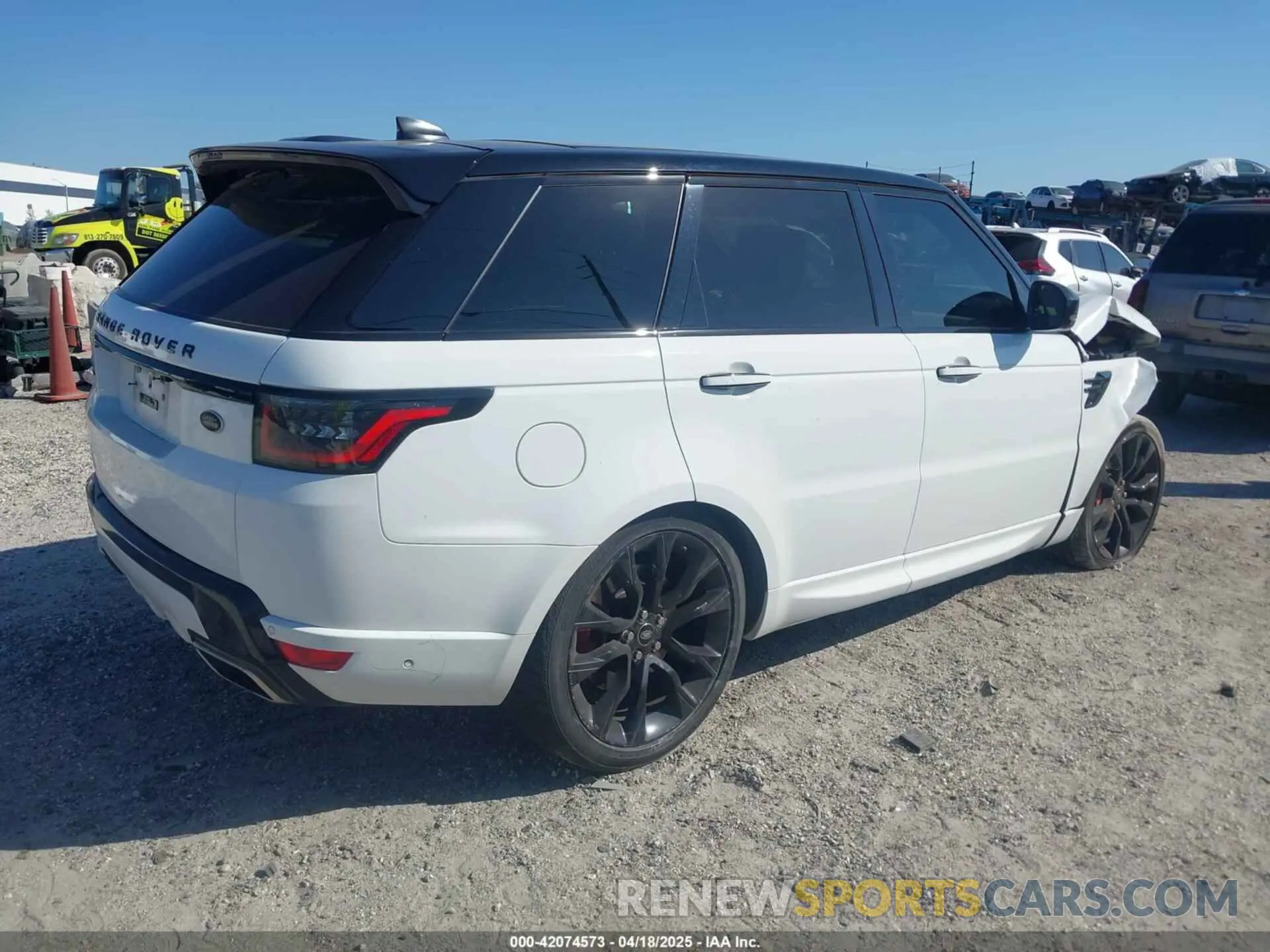 4 Photograph of a damaged car SALWS2RU0MA776305 LAND ROVER RANGE ROVER SPORT 2021