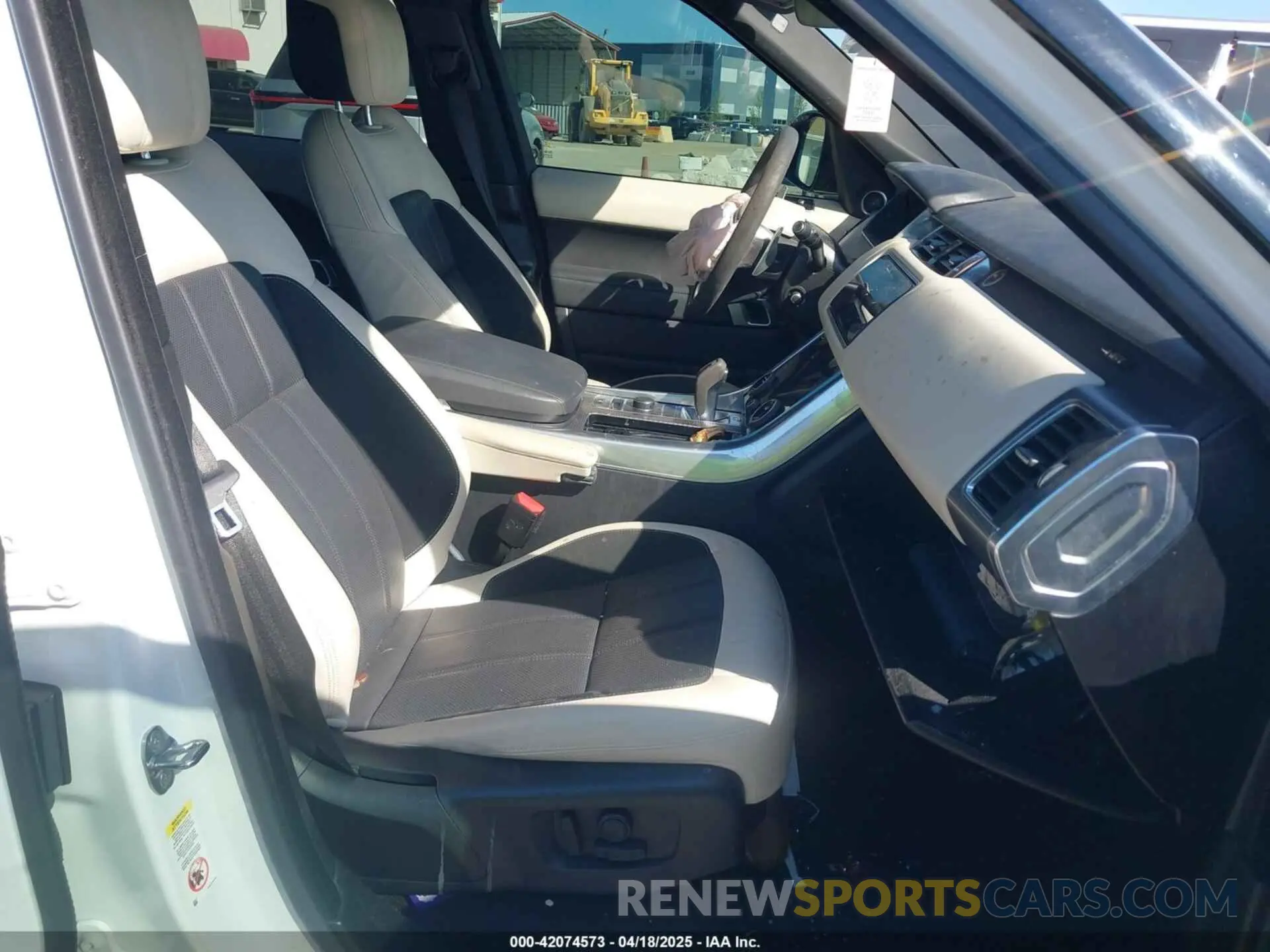 5 Photograph of a damaged car SALWS2RU0MA776305 LAND ROVER RANGE ROVER SPORT 2021