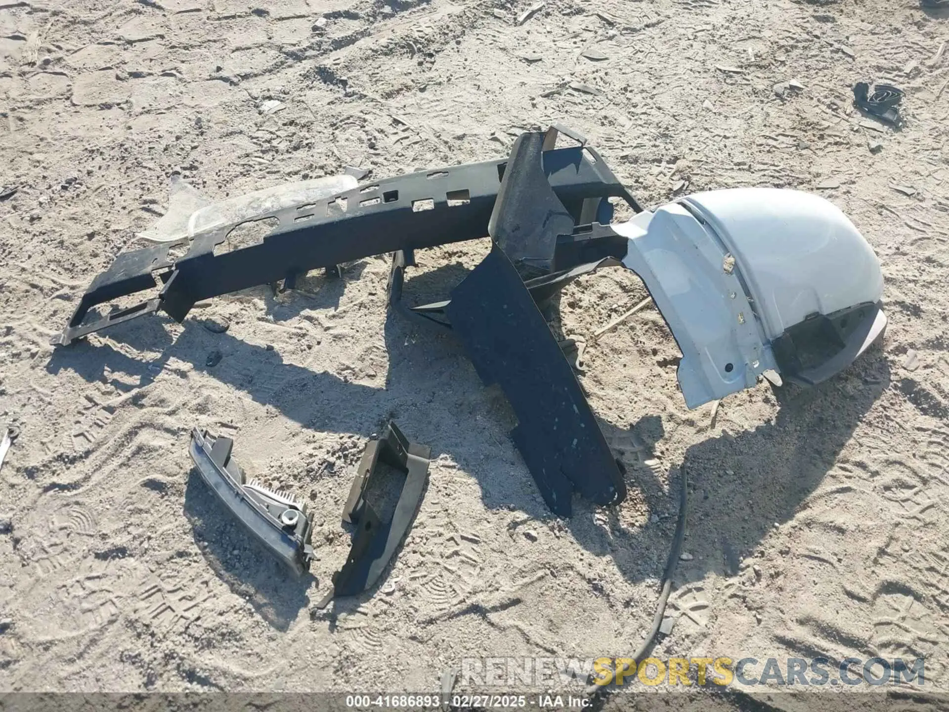 12 Photograph of a damaged car SALWS2RU7MA765463 LAND ROVER RANGE ROVER SPORT 2021