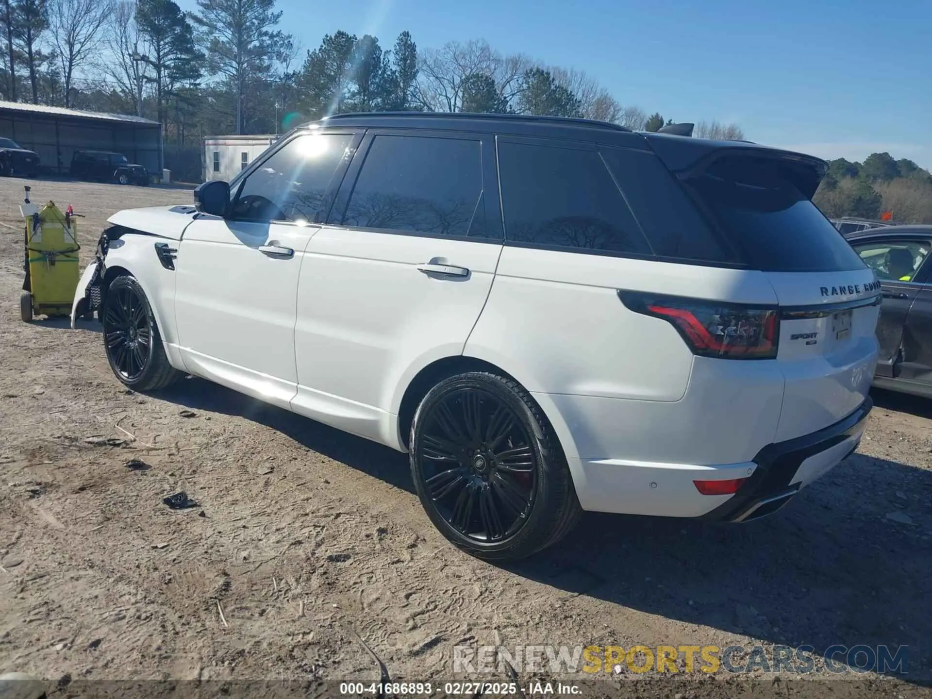 3 Photograph of a damaged car SALWS2RU7MA765463 LAND ROVER RANGE ROVER SPORT 2021