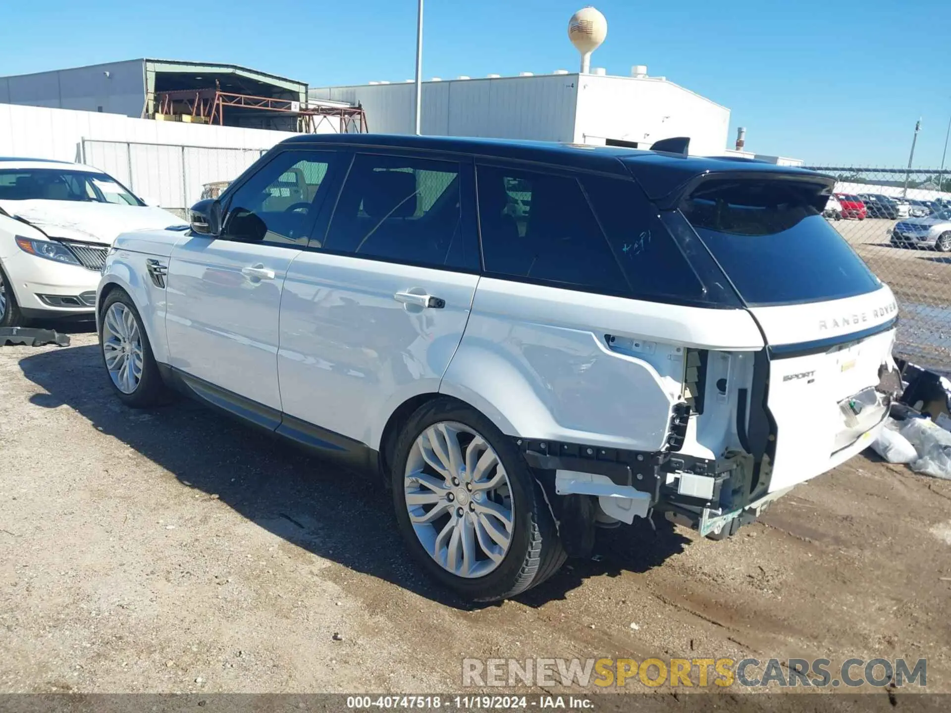 3 Photograph of a damaged car SALWG2SU7NA208680 LAND ROVER RANGE ROVER SPORT 2022