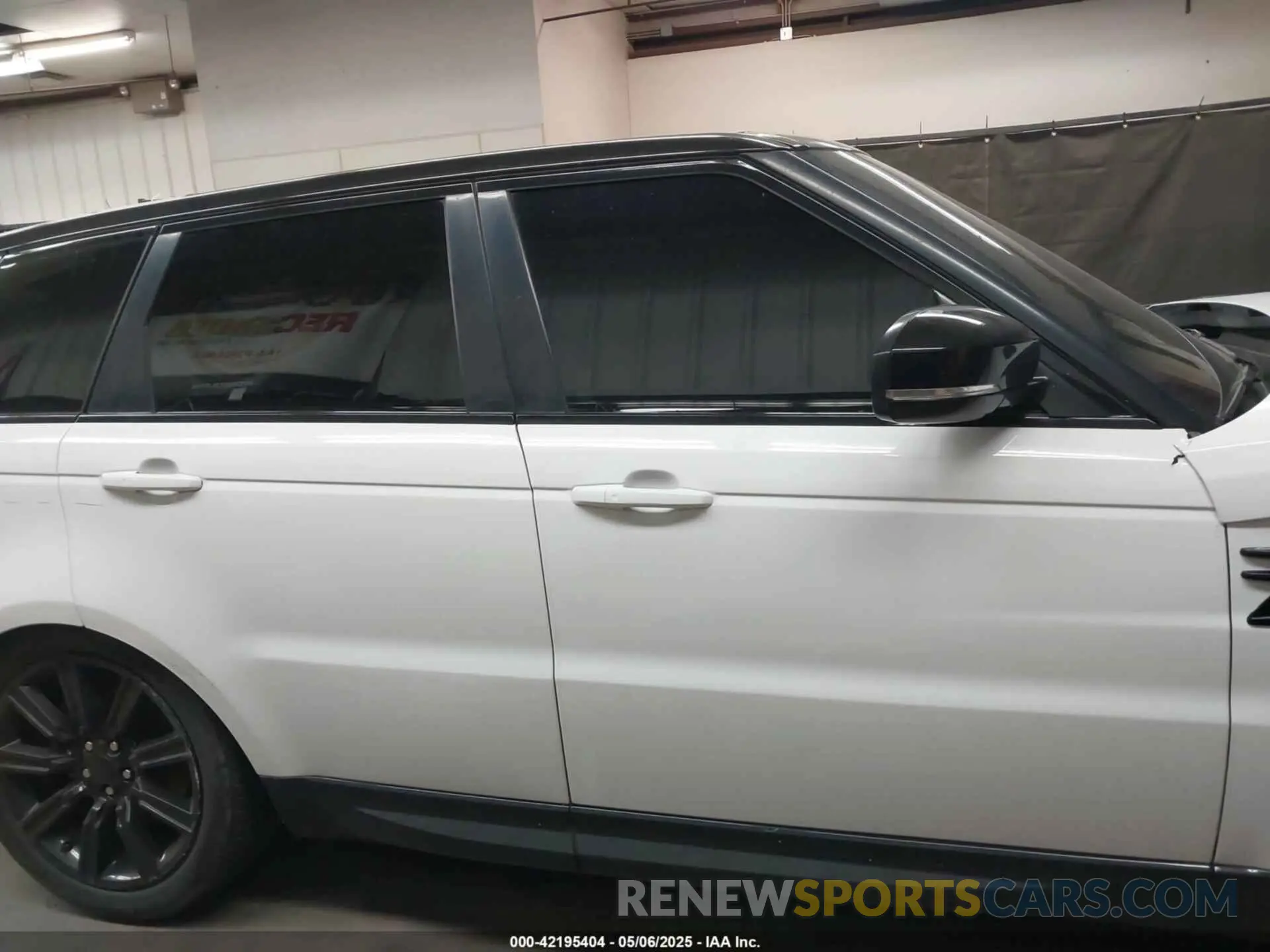12 Photograph of a damaged car SALWR2SU7NA234383 LAND ROVER RANGE ROVER SPORT 2022