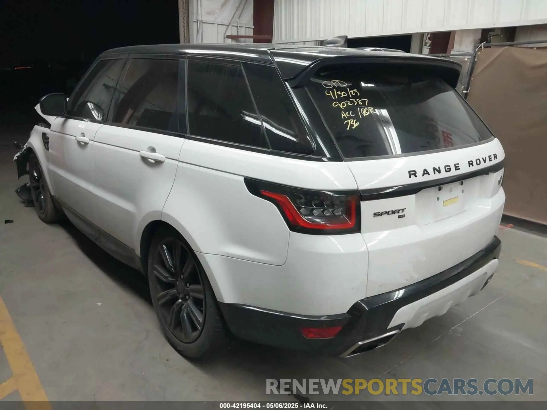 3 Photograph of a damaged car SALWR2SU7NA234383 LAND ROVER RANGE ROVER SPORT 2022