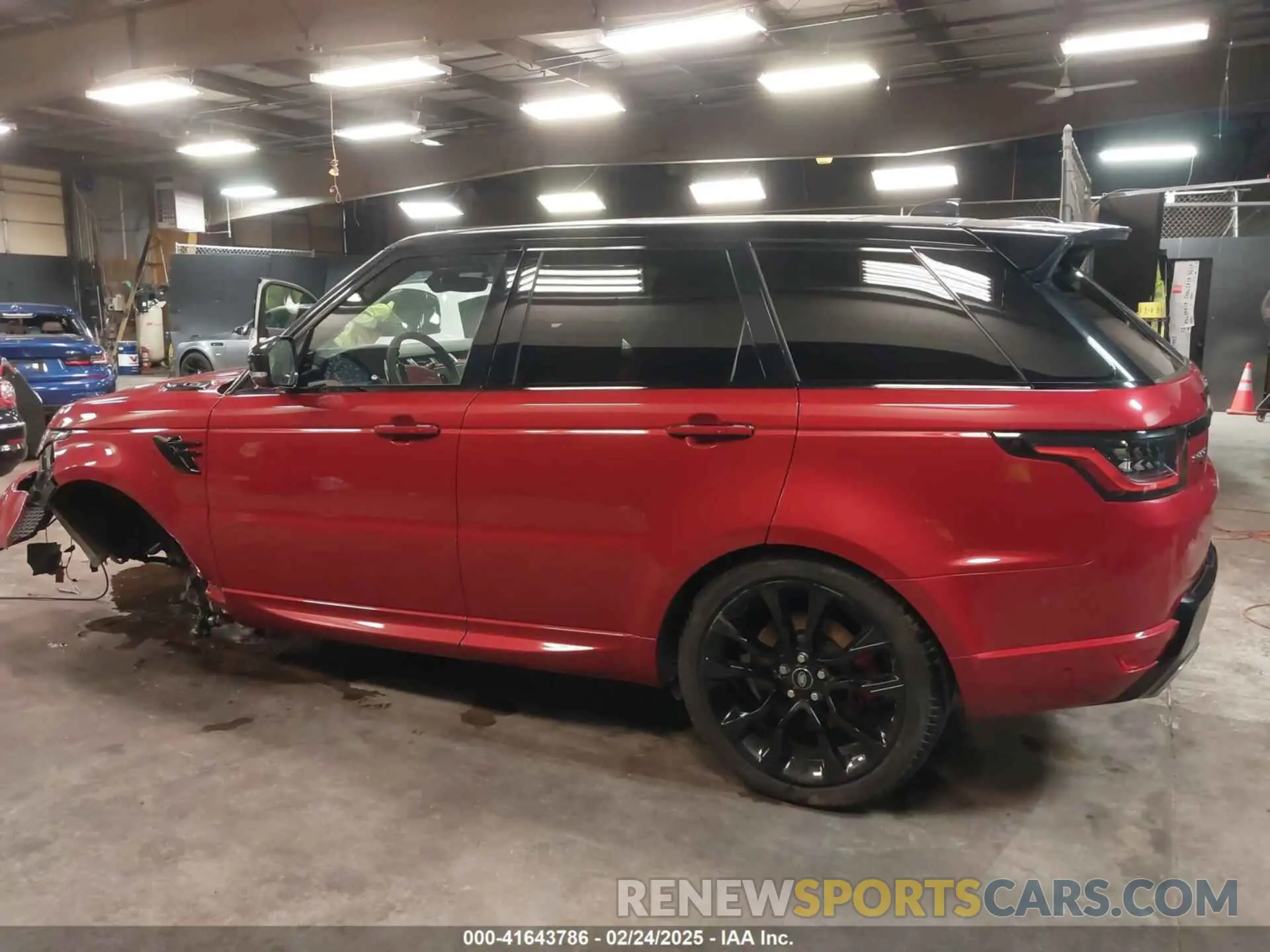 15 Photograph of a damaged car SALWS2RU5NA220721 LAND ROVER RANGE ROVER SPORT 2022