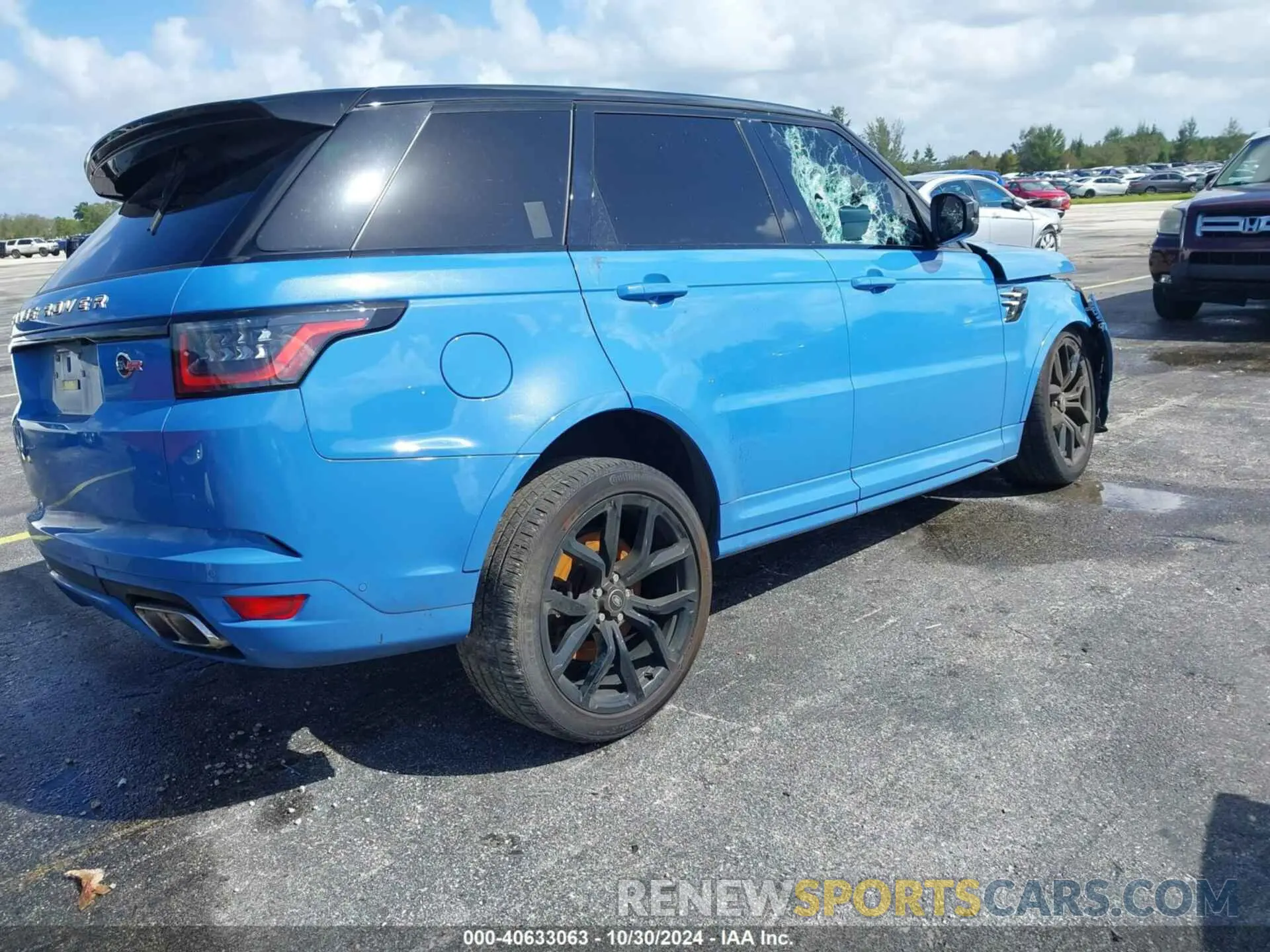 4 Photograph of a damaged car SALWZ2RE6NA241274 LAND ROVER RANGE ROVER SPORT 2022