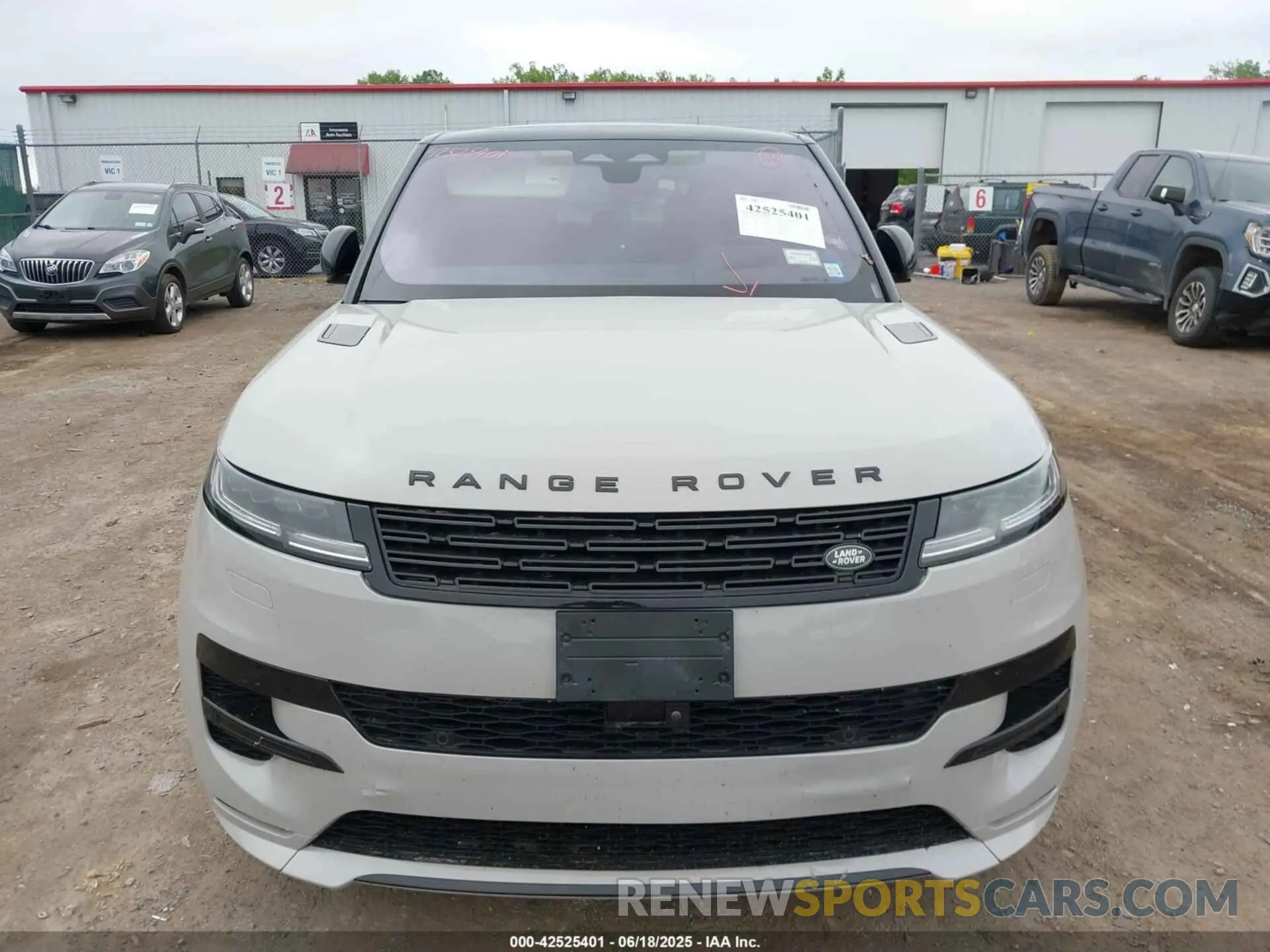 13 Photograph of a damaged car SAL119E4XPA132200 LAND ROVER RANGE ROVER SPORT 2023