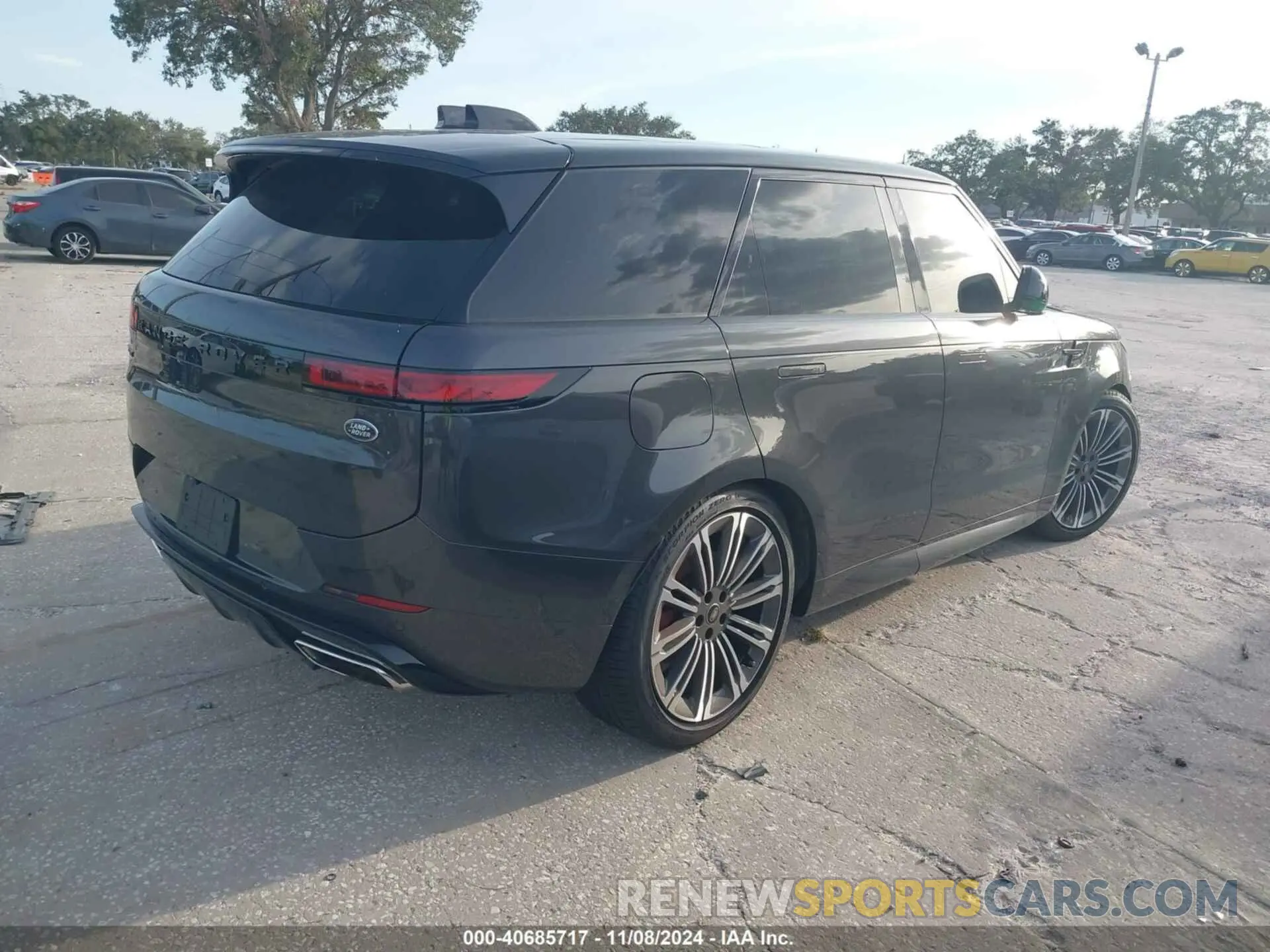 4 Photograph of a damaged car SAL1L9FU3PA114520 LAND ROVER RANGE ROVER SPORT 2023