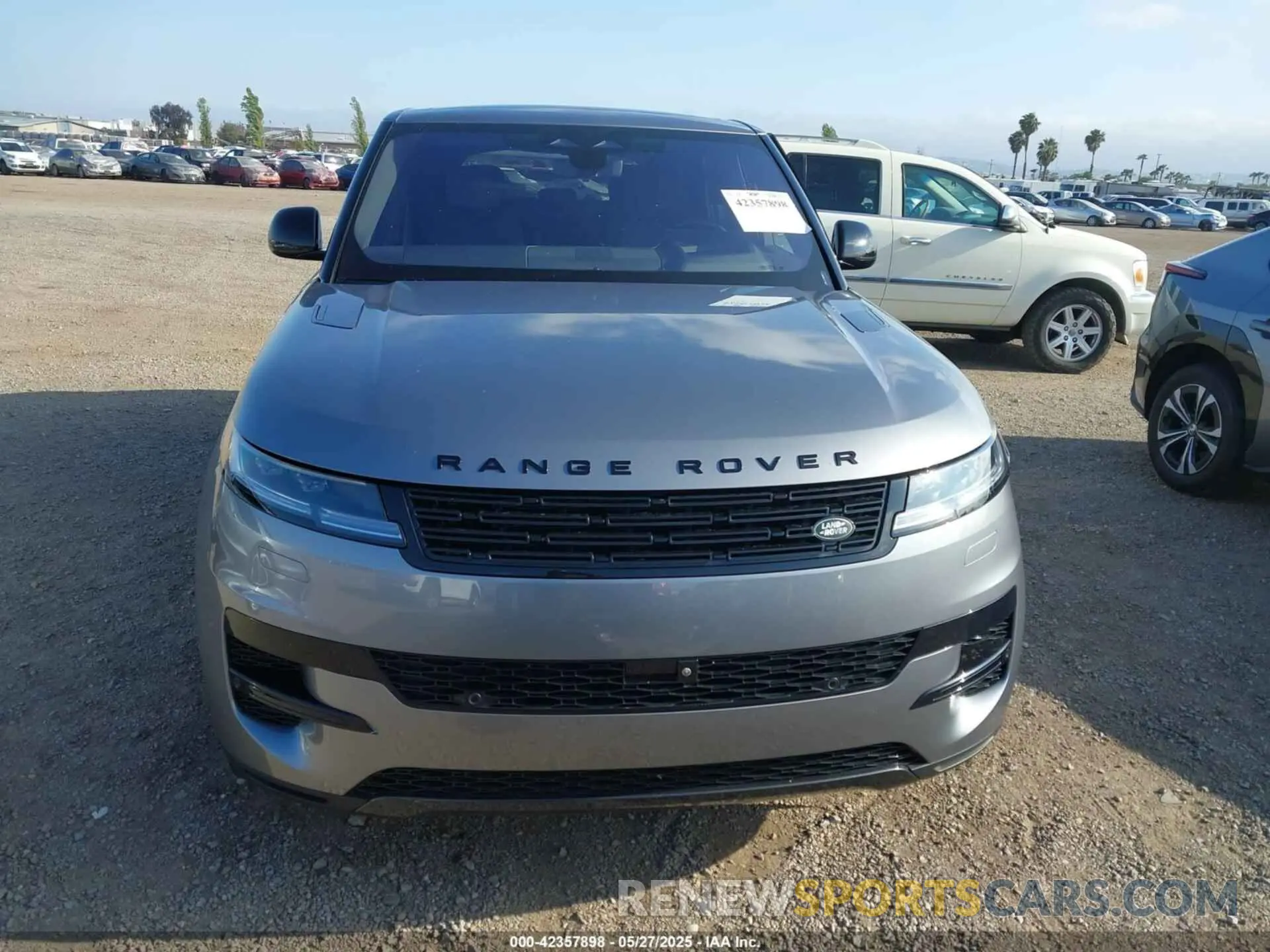 12 Photograph of a damaged car SAL1P9EU2PA109346 LAND ROVER RANGE ROVER SPORT 2023
