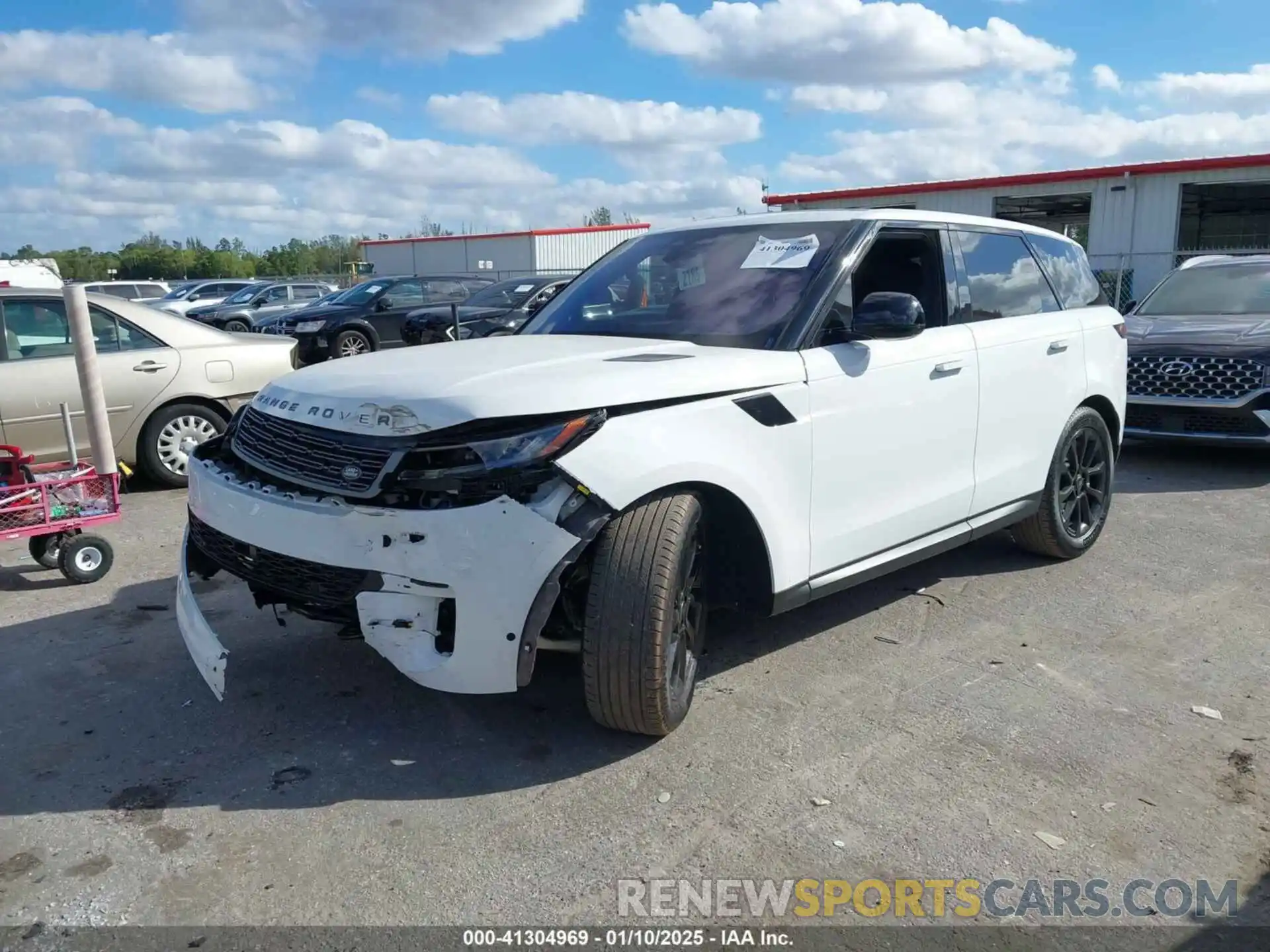 2 Photograph of a damaged car SAL1P9EU3PA139309 LAND ROVER RANGE ROVER SPORT 2023