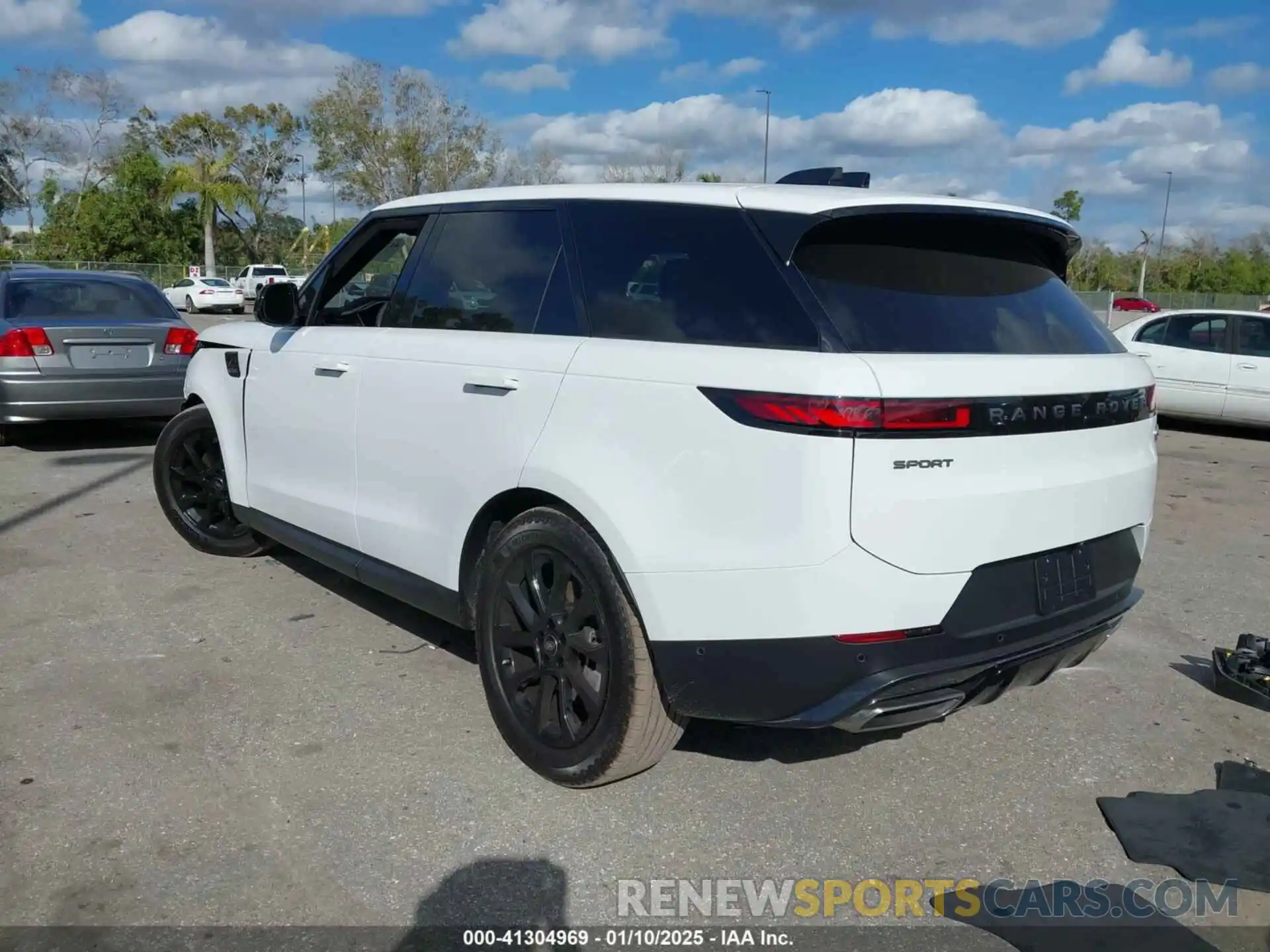 3 Photograph of a damaged car SAL1P9EU3PA139309 LAND ROVER RANGE ROVER SPORT 2023