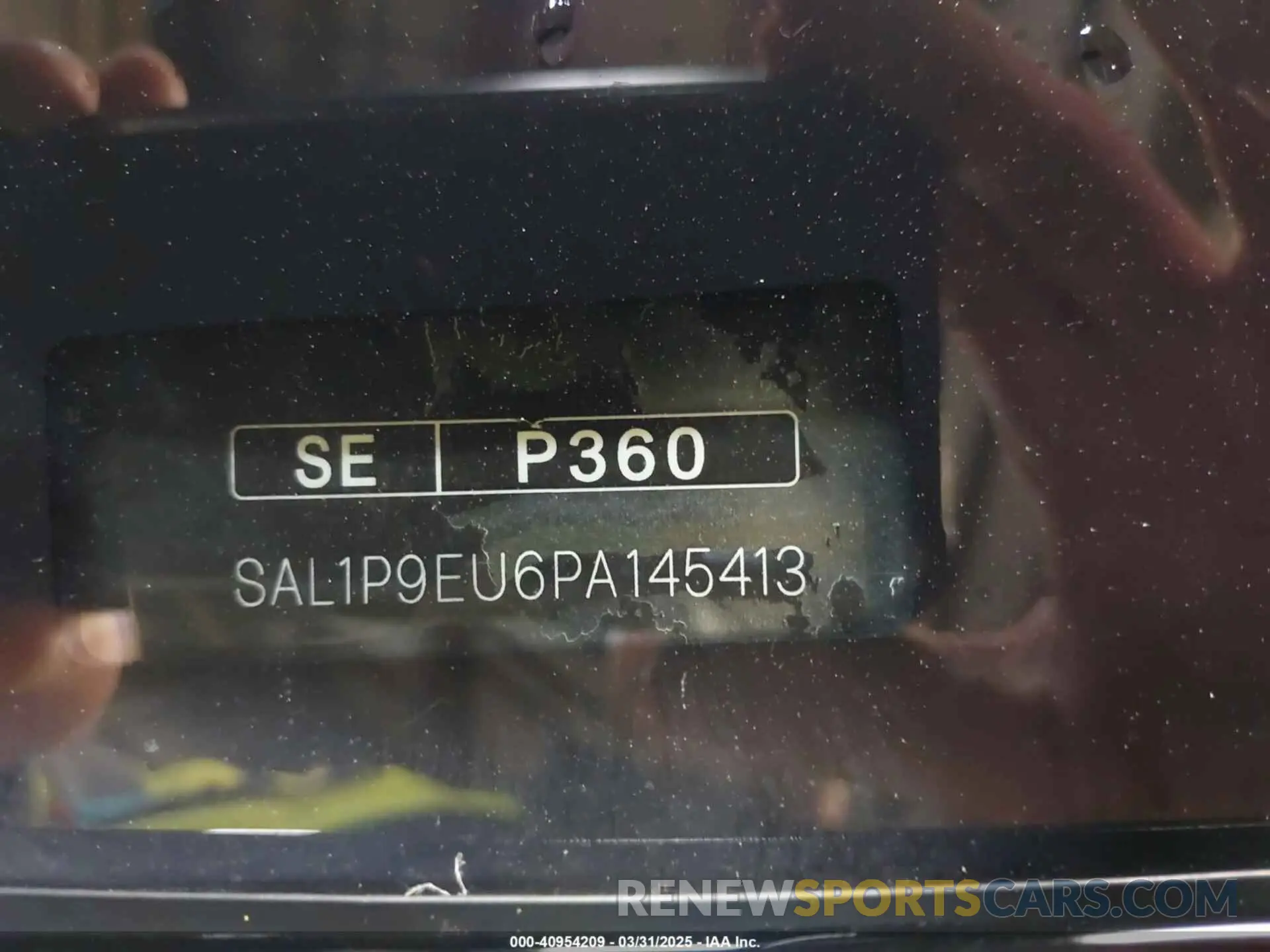 17 Photograph of a damaged car SAL1P9EU6PA108829 LAND ROVER RANGE ROVER SPORT 2023