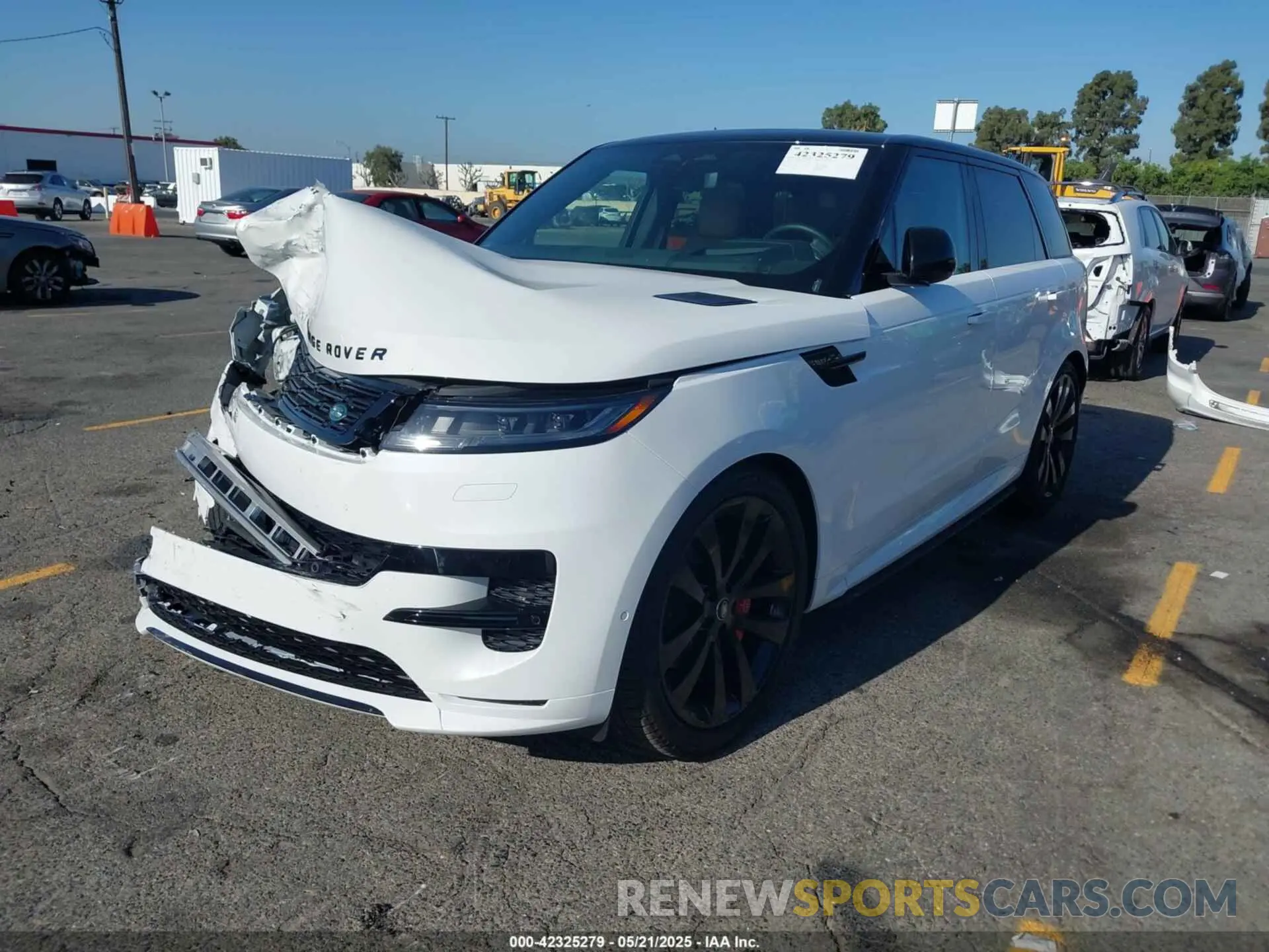 2 Photograph of a damaged car SAL1L9FU0RA169803 LAND ROVER RANGE ROVER SPORT 2024