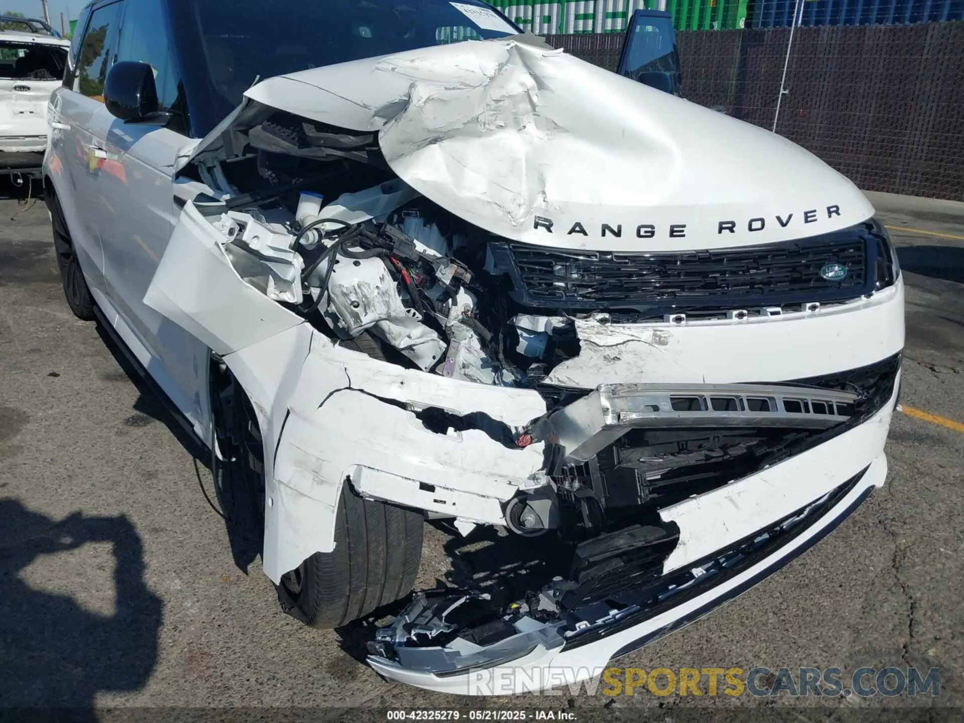 6 Photograph of a damaged car SAL1L9FU0RA169803 LAND ROVER RANGE ROVER SPORT 2024