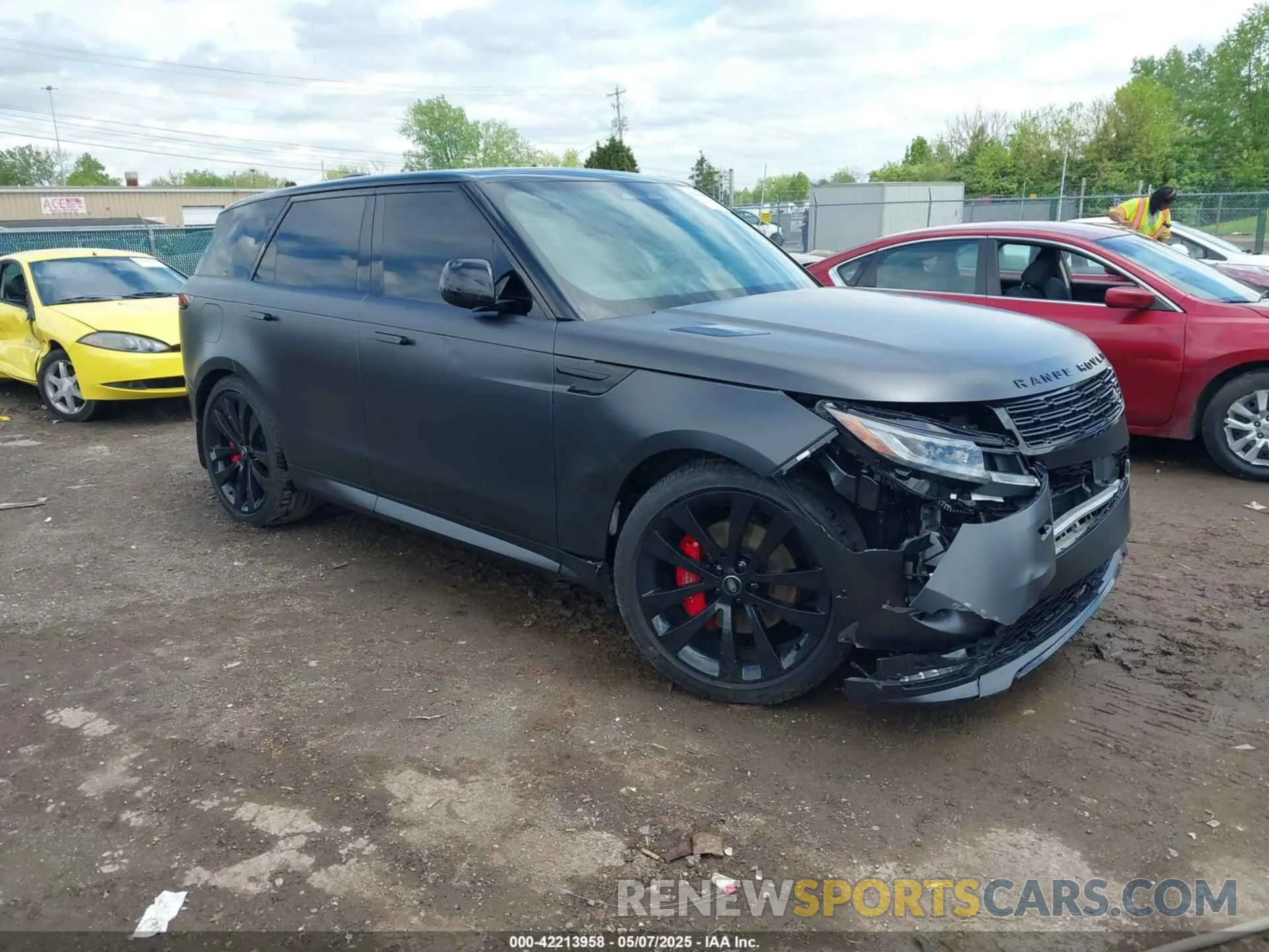 1 Photograph of a damaged car SAL1L9FU1RA413863 LAND ROVER RANGE ROVER SPORT 2024