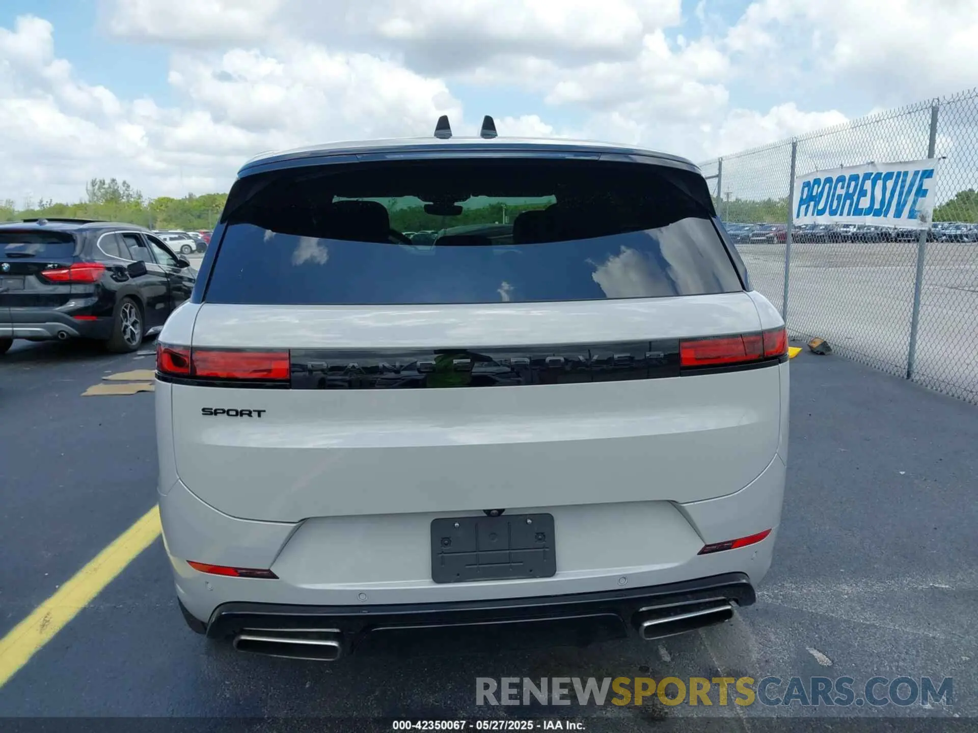 16 Photograph of a damaged car SAL1L9FU7RA180295 LAND ROVER RANGE ROVER SPORT 2024