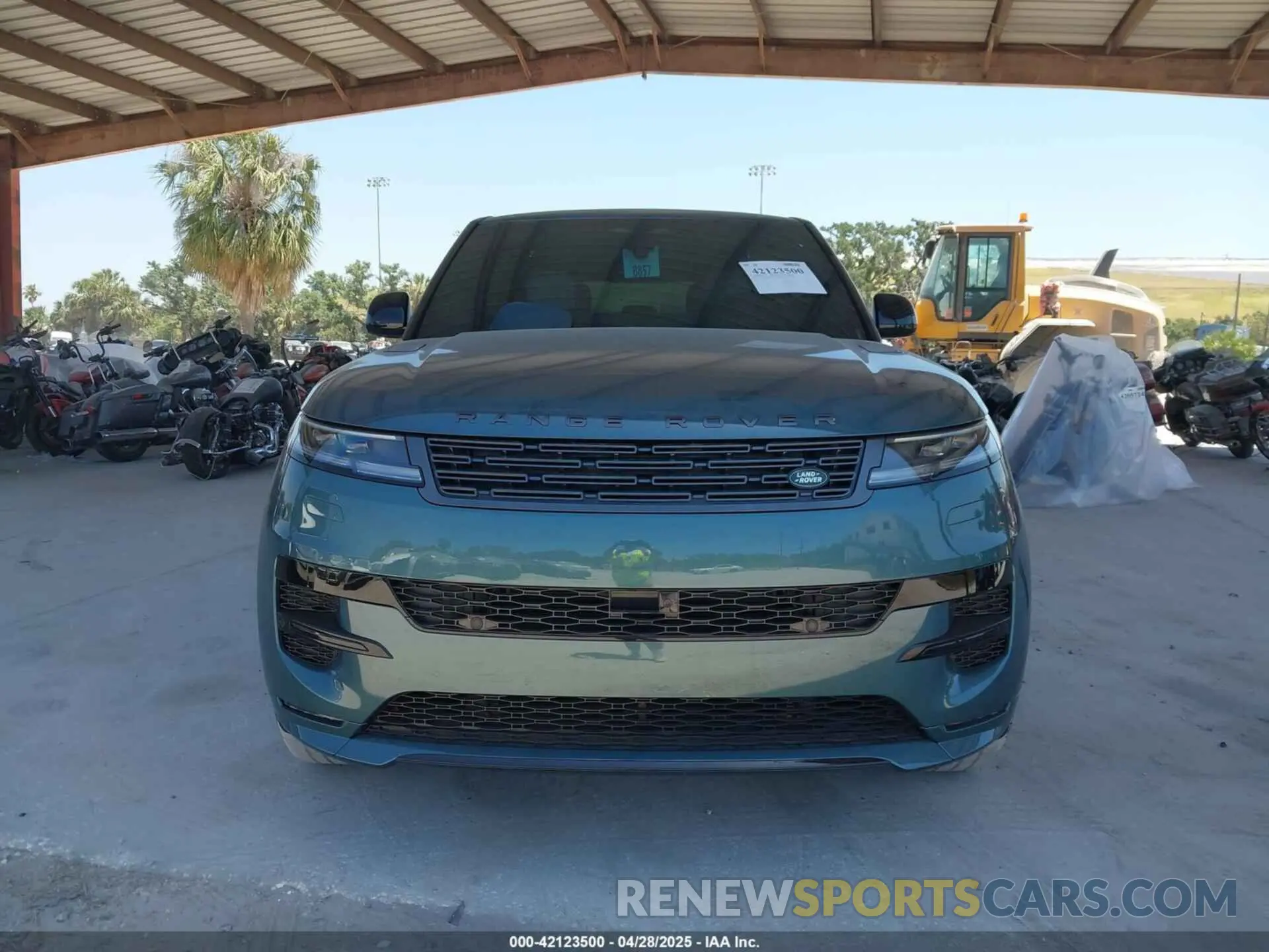 13 Photograph of a damaged car SAL1L9FU7RA413561 LAND ROVER RANGE ROVER SPORT 2024