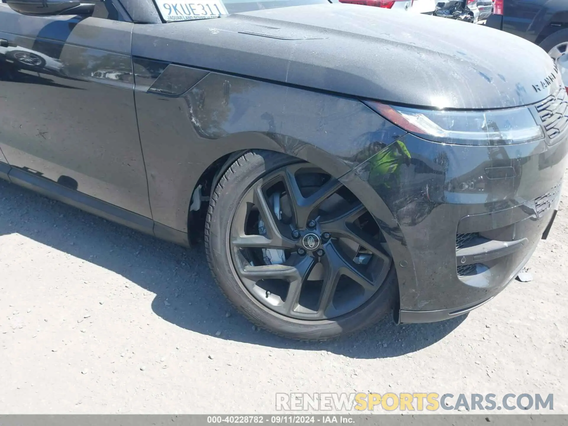 12 Photograph of a damaged car SAL1P9EU2RA174300 LAND ROVER RANGE ROVER SPORT 2024