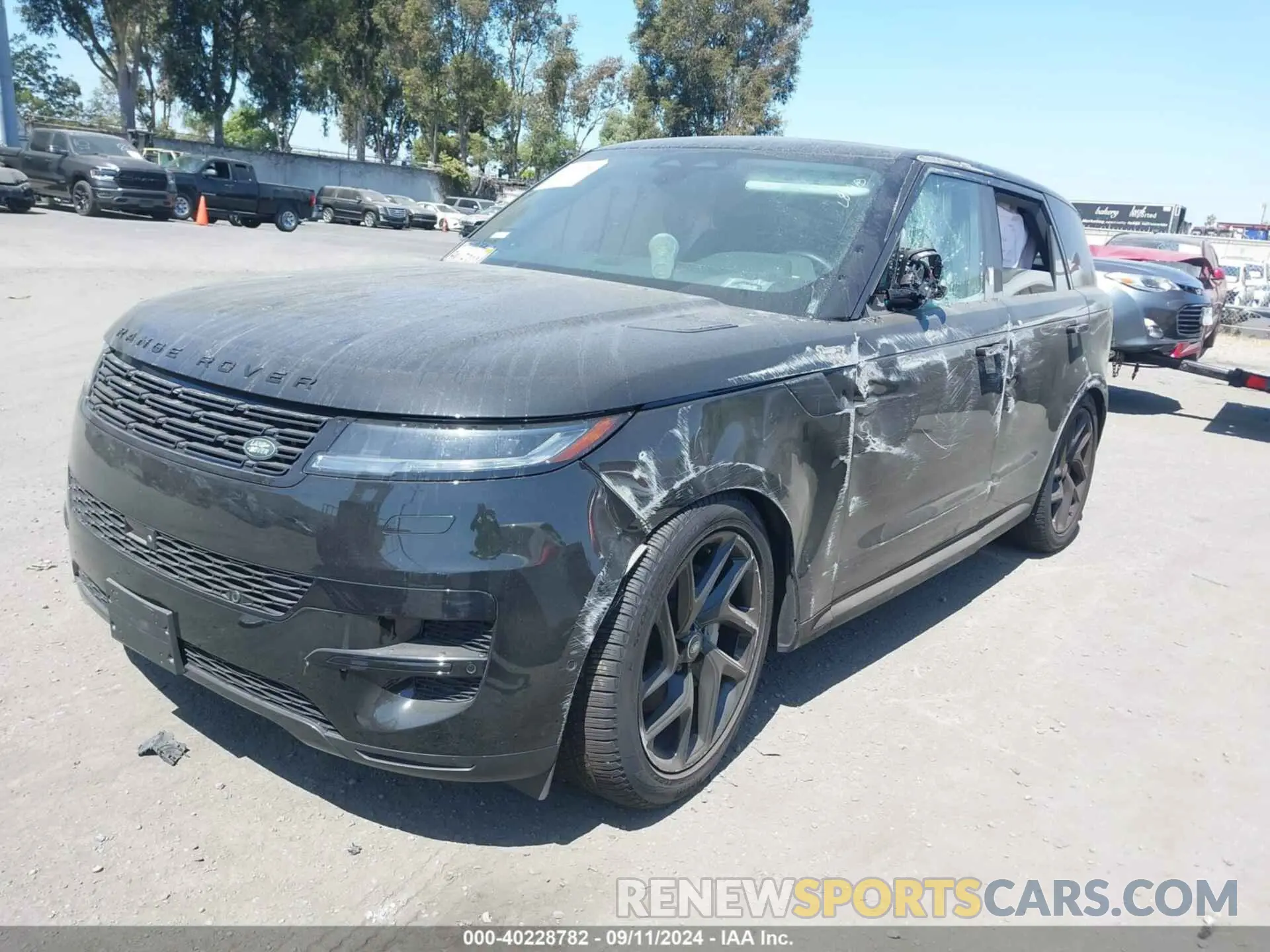 2 Photograph of a damaged car SAL1P9EU2RA174300 LAND ROVER RANGE ROVER SPORT 2024