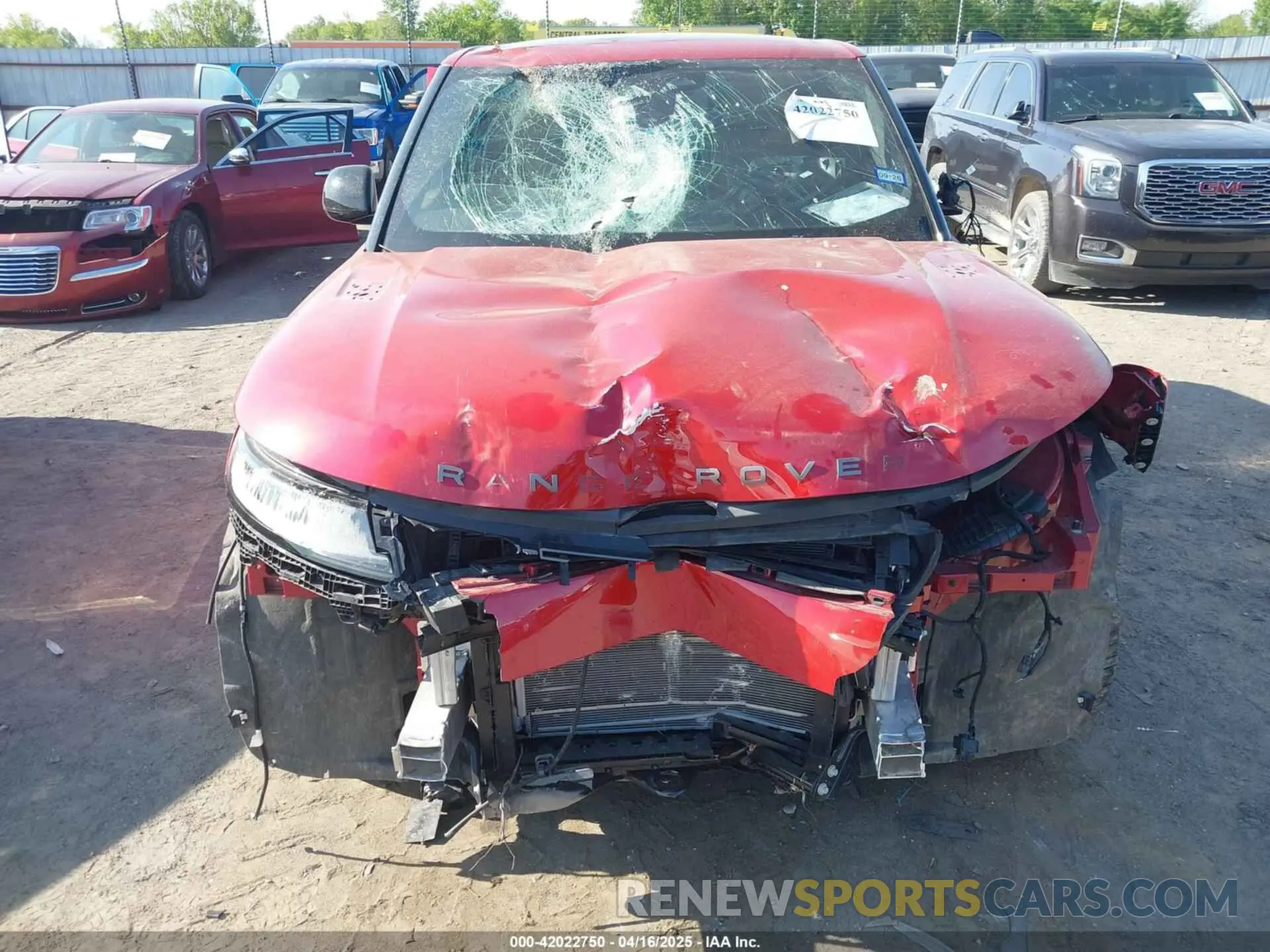 12 Photograph of a damaged car SAL1P9EU6RA418160 LAND ROVER RANGE ROVER SPORT 2024