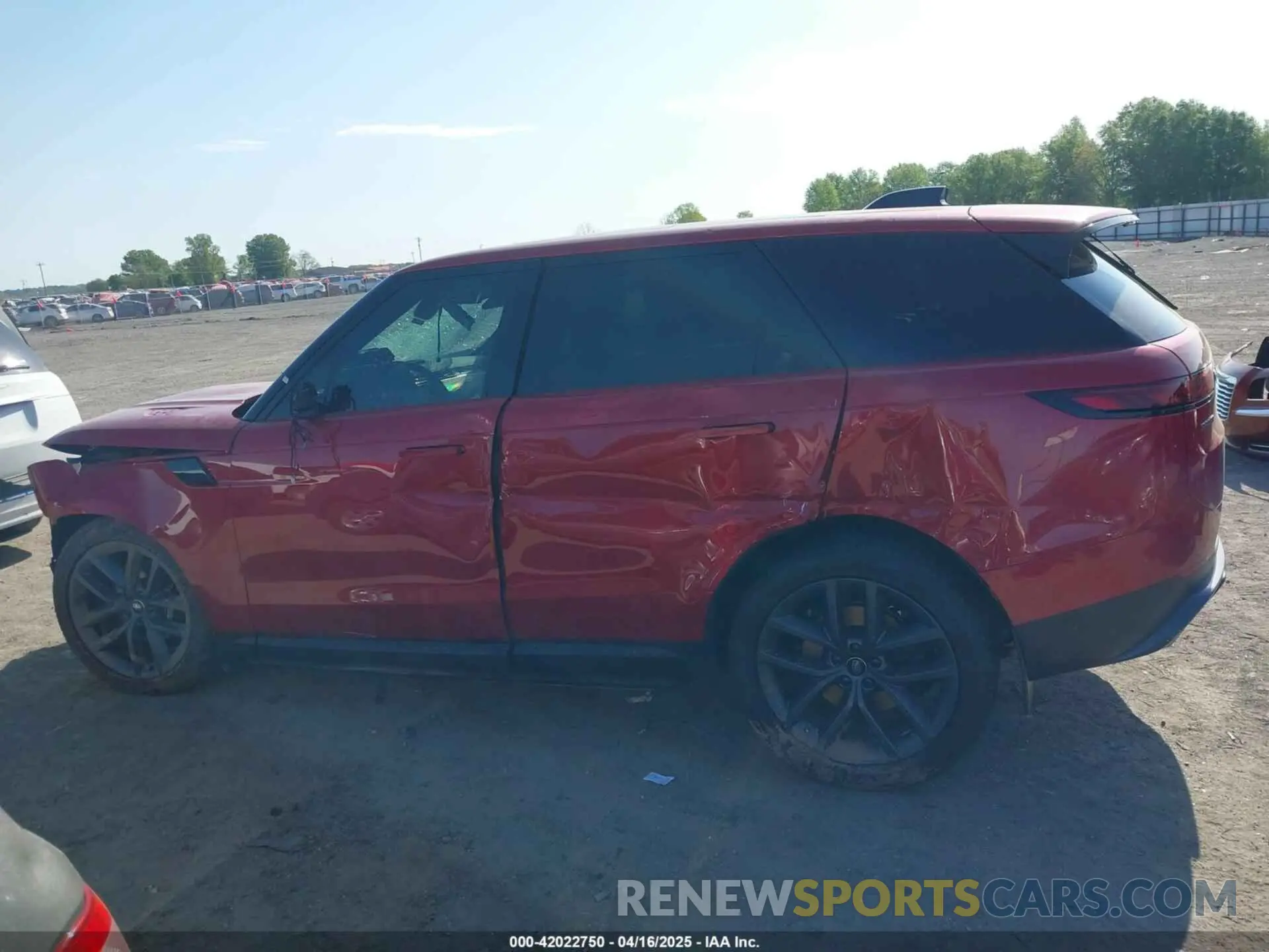 14 Photograph of a damaged car SAL1P9EU6RA418160 LAND ROVER RANGE ROVER SPORT 2024