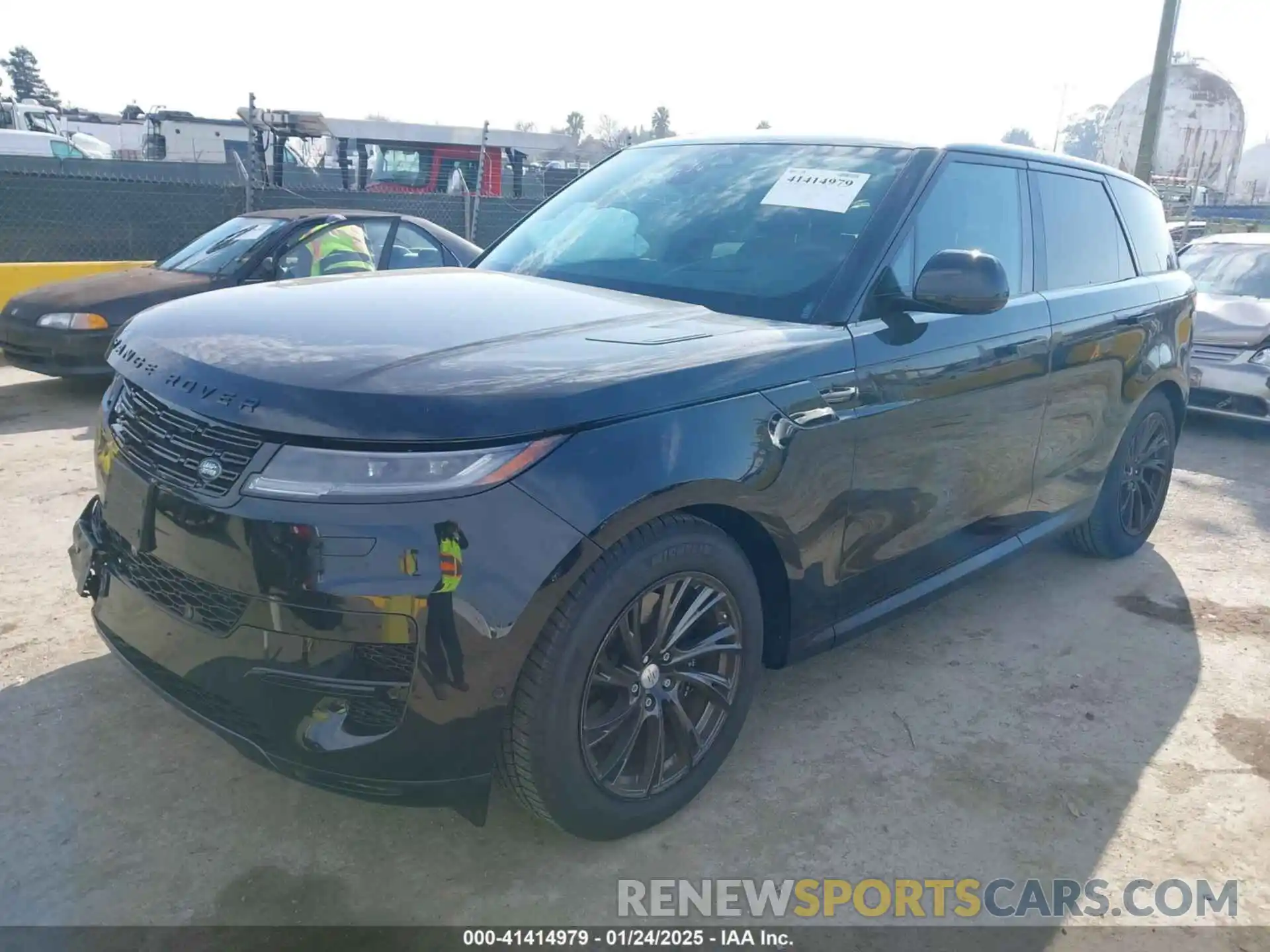 2 Photograph of a damaged car SAL1P9EU7RA422119 LAND ROVER RANGE ROVER SPORT 2024