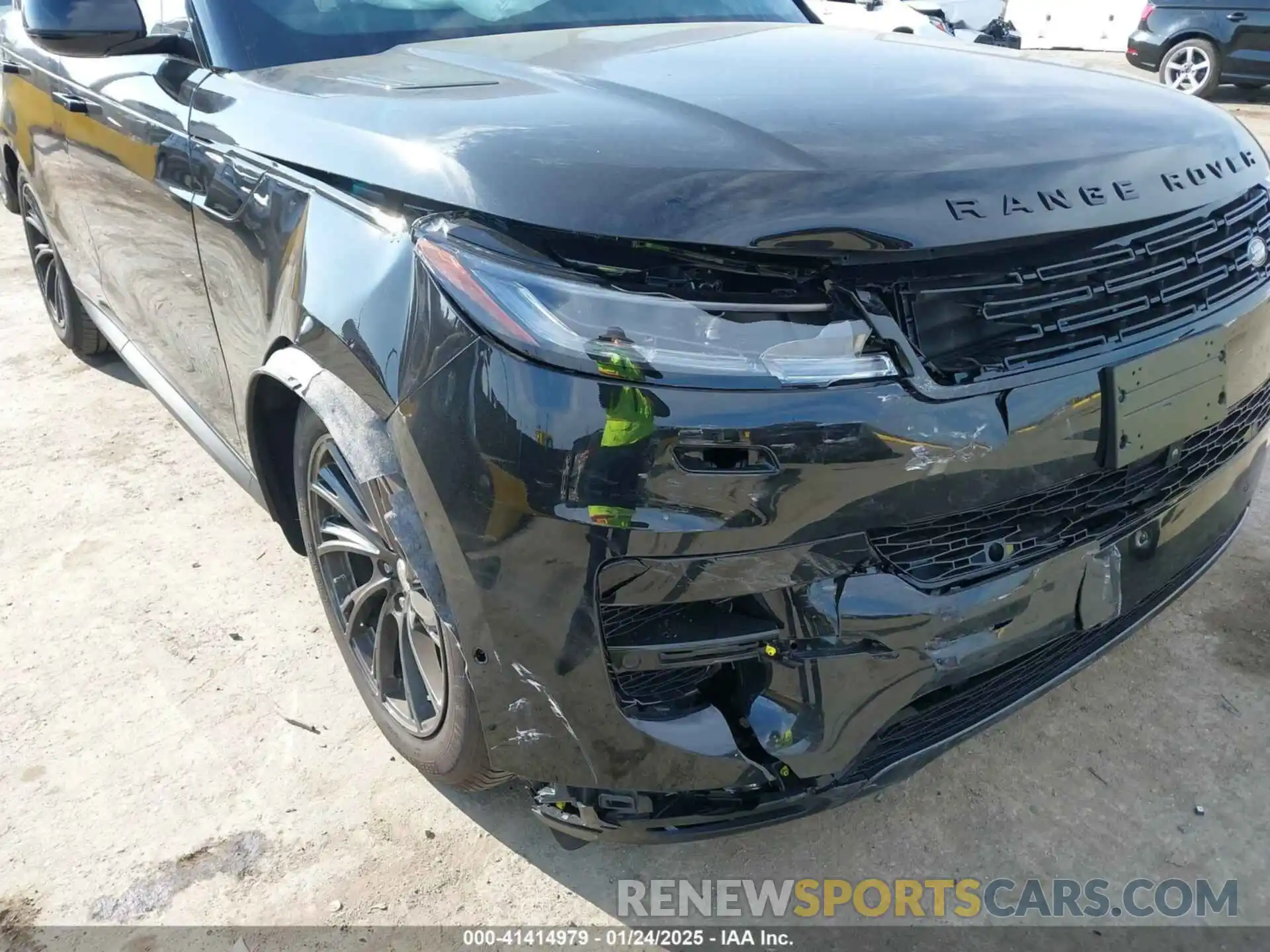 6 Photograph of a damaged car SAL1P9EU7RA422119 LAND ROVER RANGE ROVER SPORT 2024