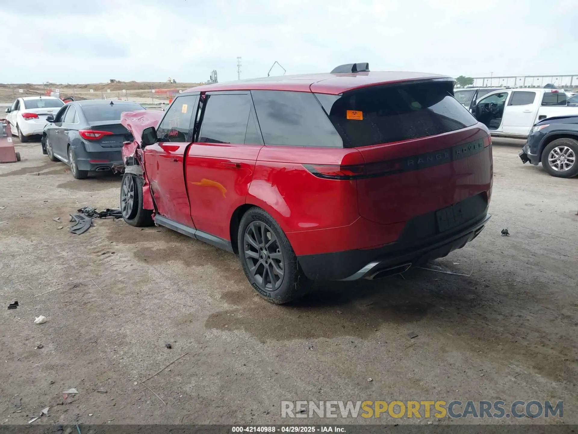 3 Photograph of a damaged car SAL1P9EU9RA169806 LAND ROVER RANGE ROVER SPORT 2024