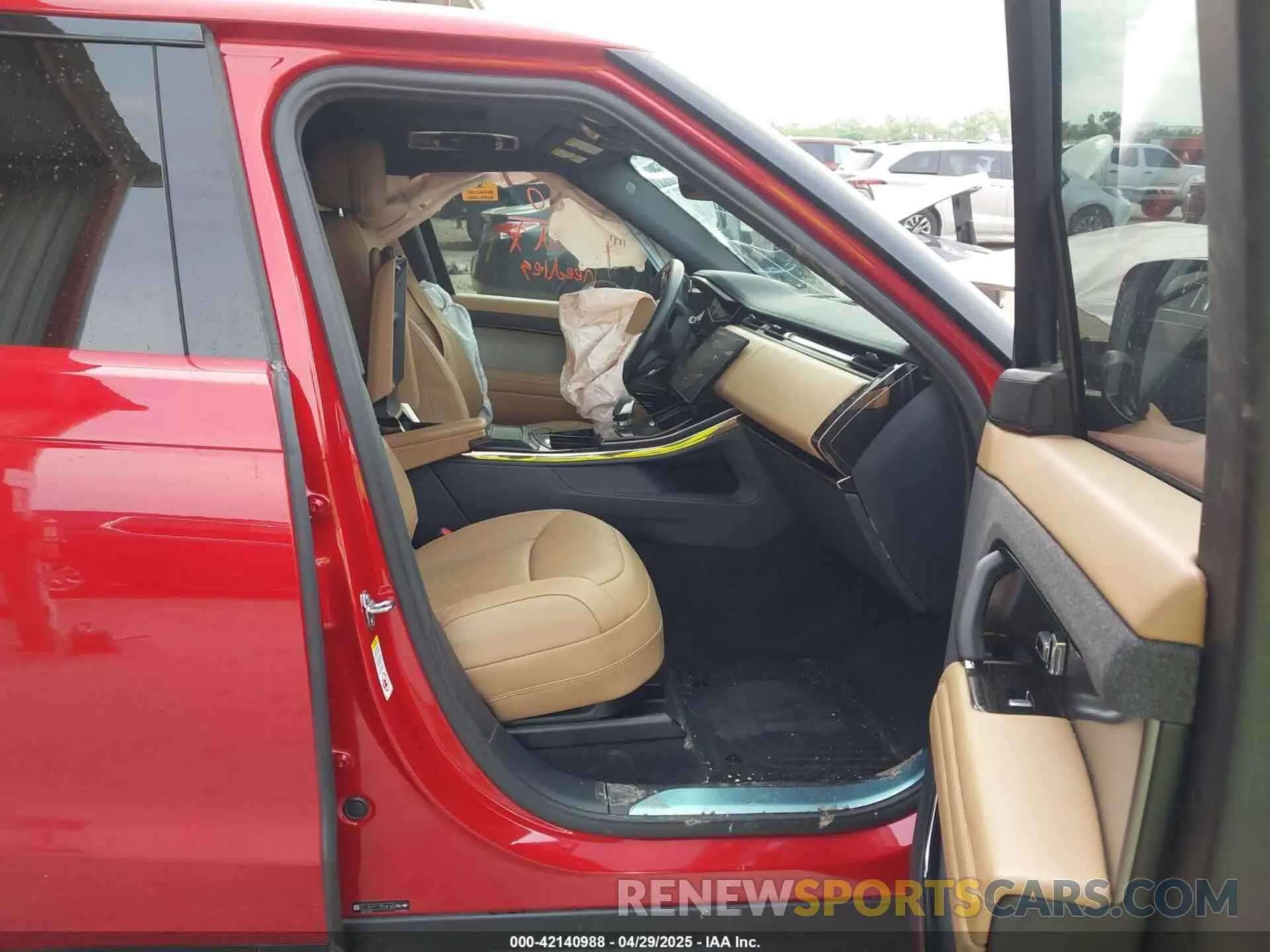 5 Photograph of a damaged car SAL1P9EU9RA169806 LAND ROVER RANGE ROVER SPORT 2024