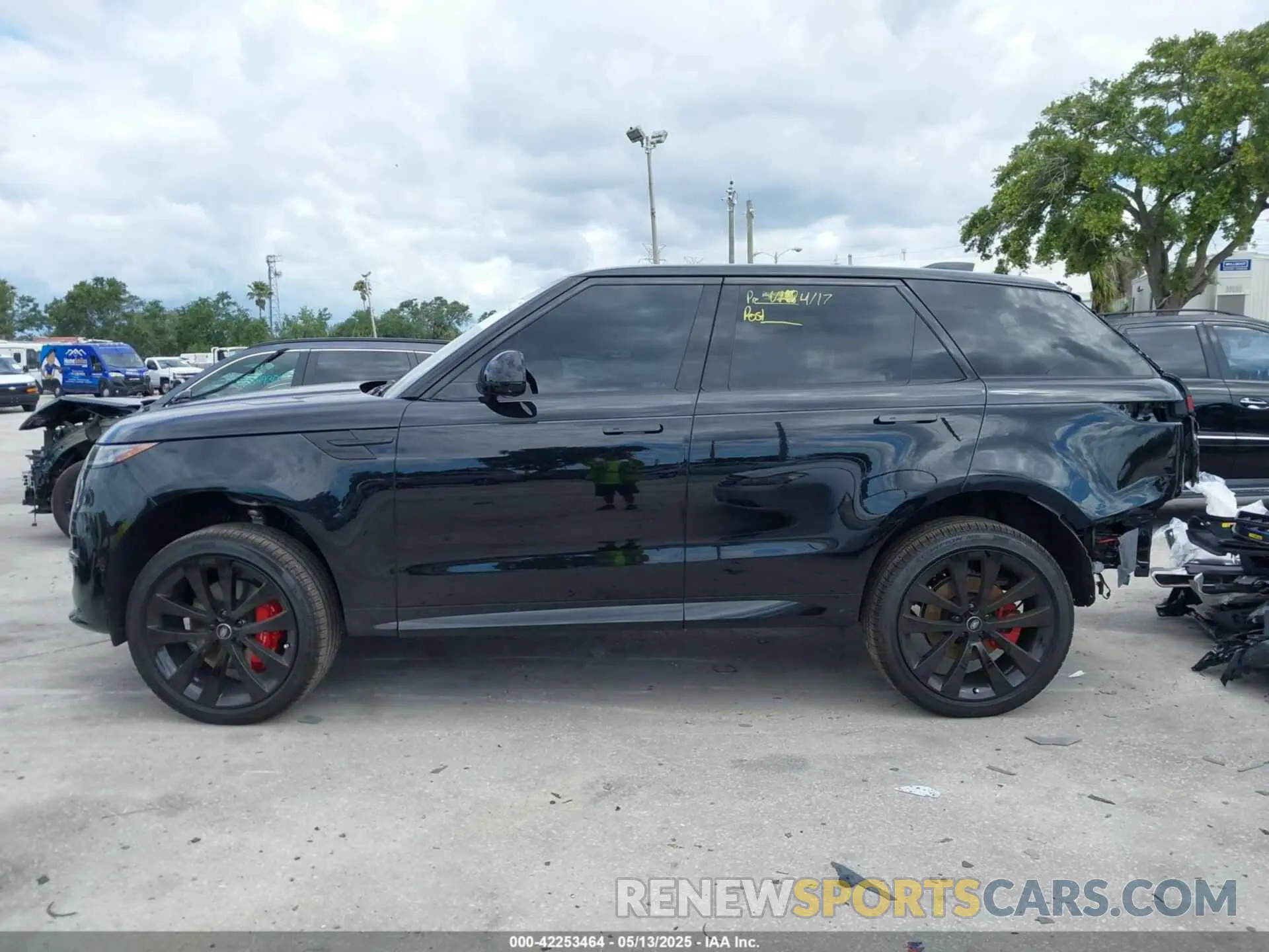 15 Photograph of a damaged car SAL1L9FU4SA438441 LAND ROVER RANGE ROVER SPORT 2025