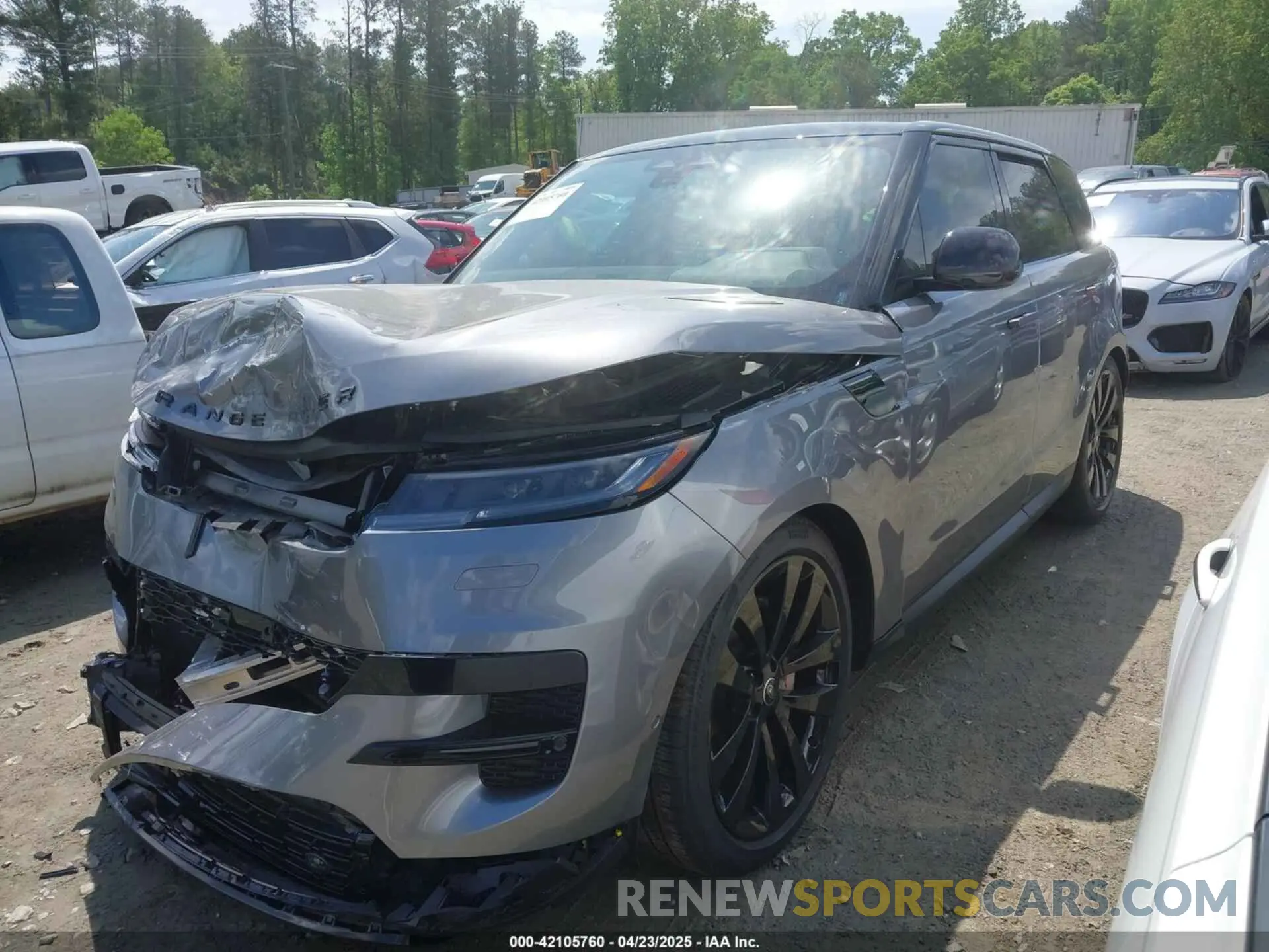 2 Photograph of a damaged car SAL1P9EU8SA439534 LAND ROVER RANGE ROVER SPORT 2025