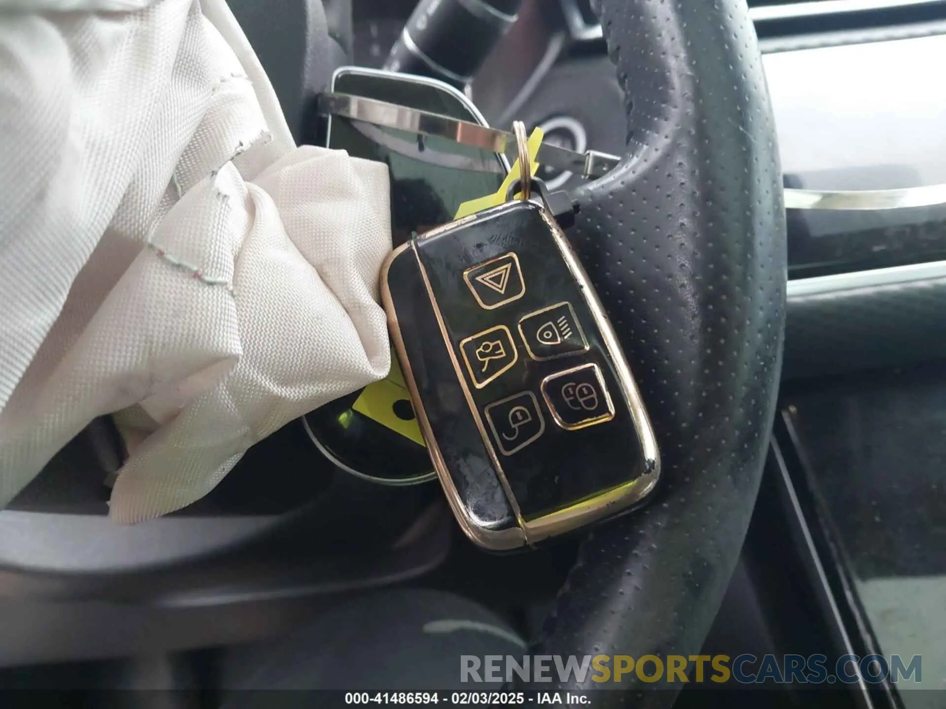 11 Photograph of a damaged car SALYA2EX4KA201472 LAND ROVER RANGE ROVER VELAR 2019