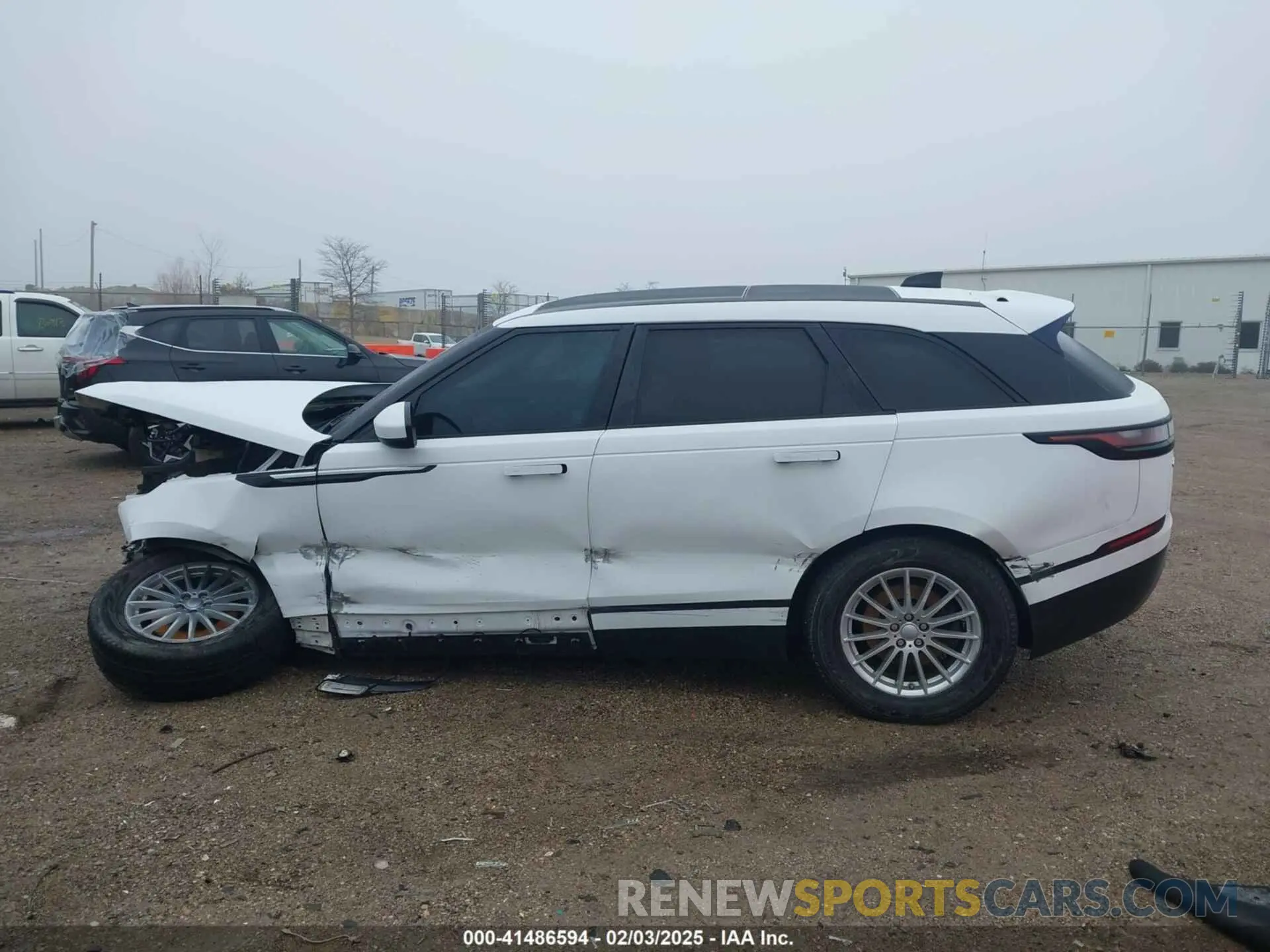 14 Photograph of a damaged car SALYA2EX4KA201472 LAND ROVER RANGE ROVER VELAR 2019