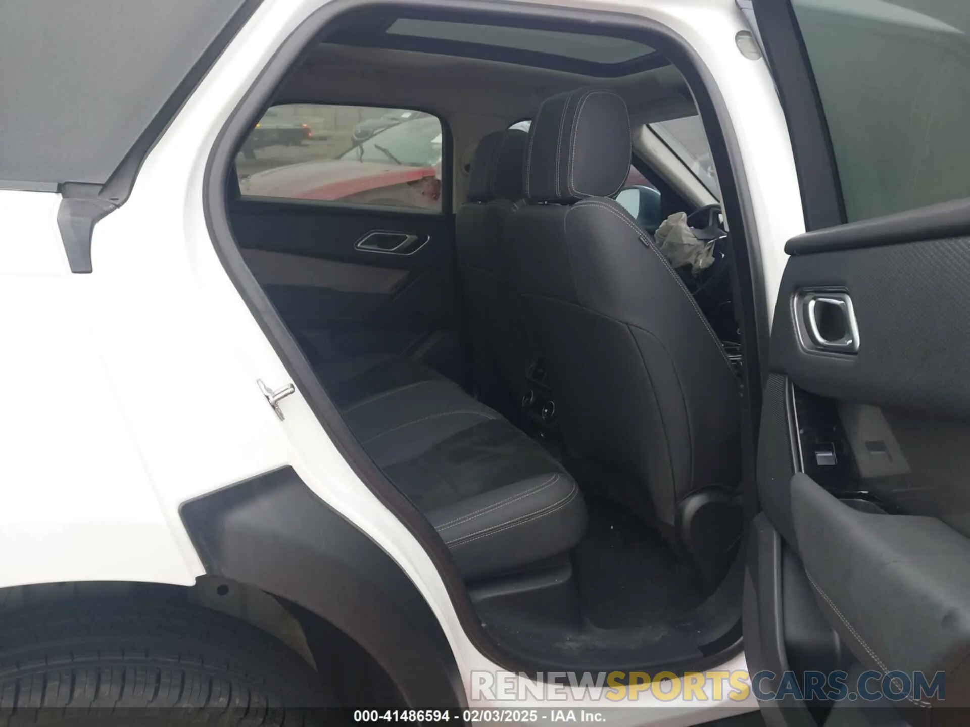 8 Photograph of a damaged car SALYA2EX4KA201472 LAND ROVER RANGE ROVER VELAR 2019