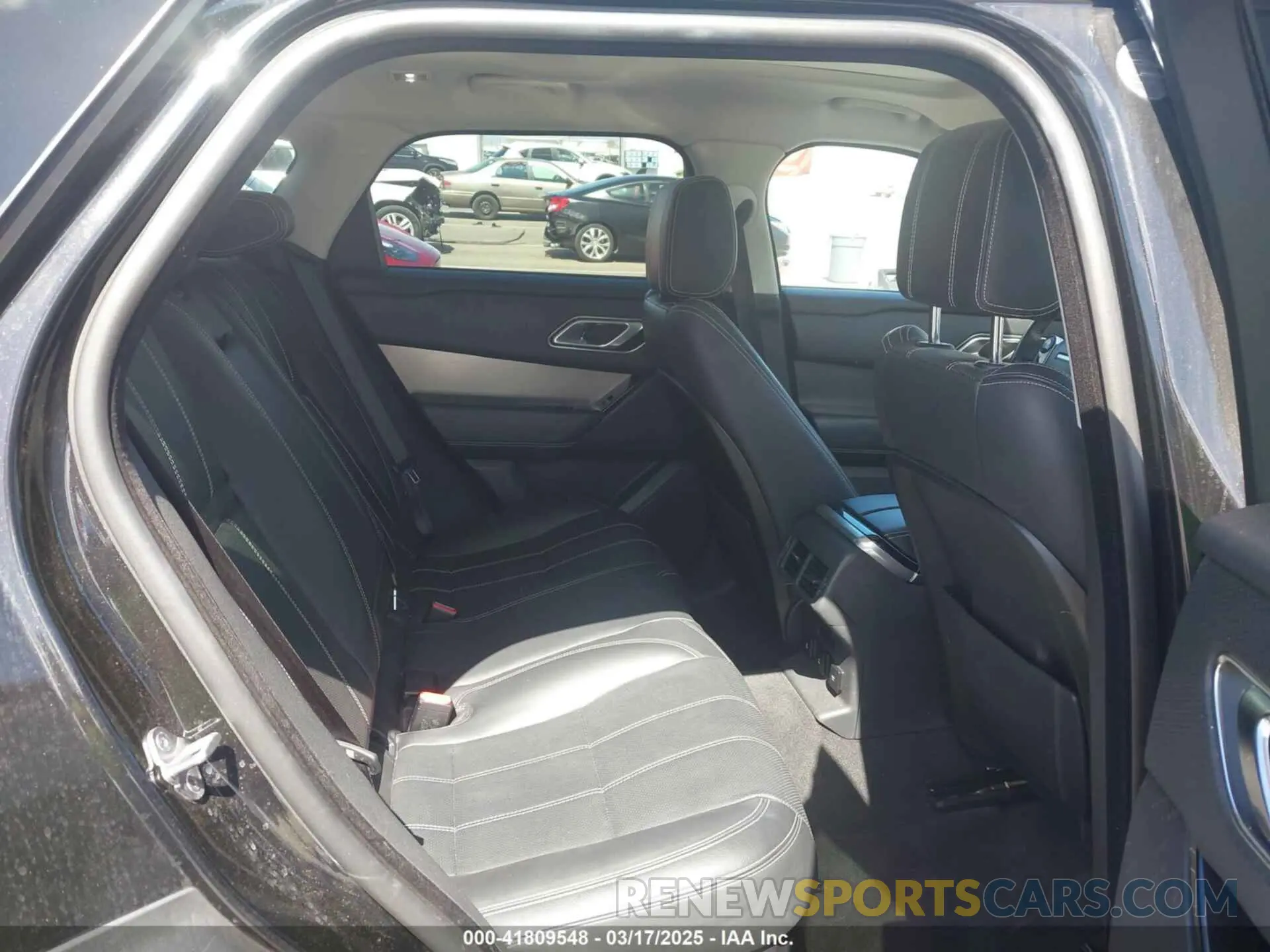 8 Photograph of a damaged car SALYB2EN7KA779531 LAND ROVER RANGE ROVER VELAR 2019