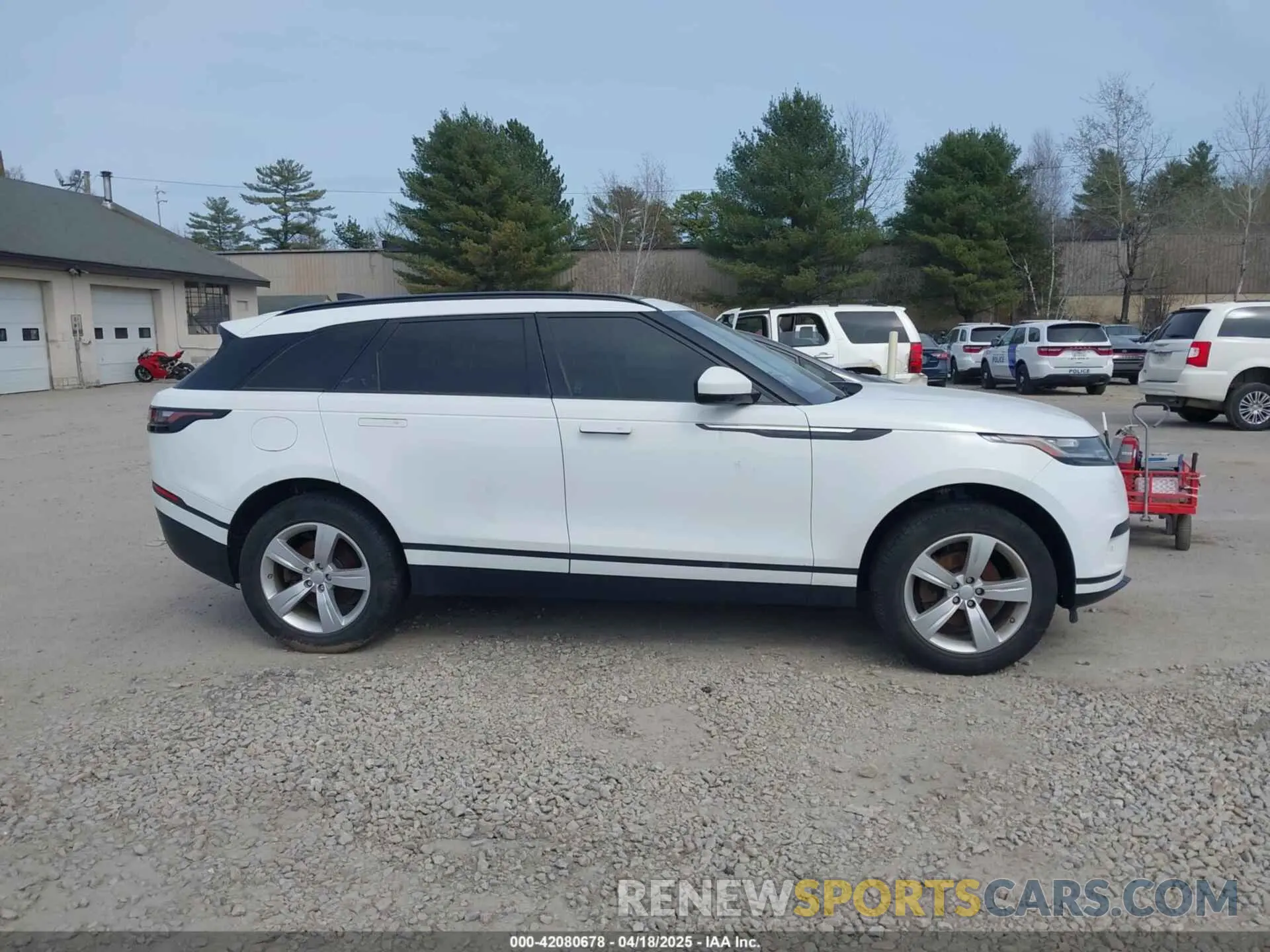 13 Photograph of a damaged car SALYB2ENXKA780723 LAND ROVER RANGE ROVER VELAR 2019