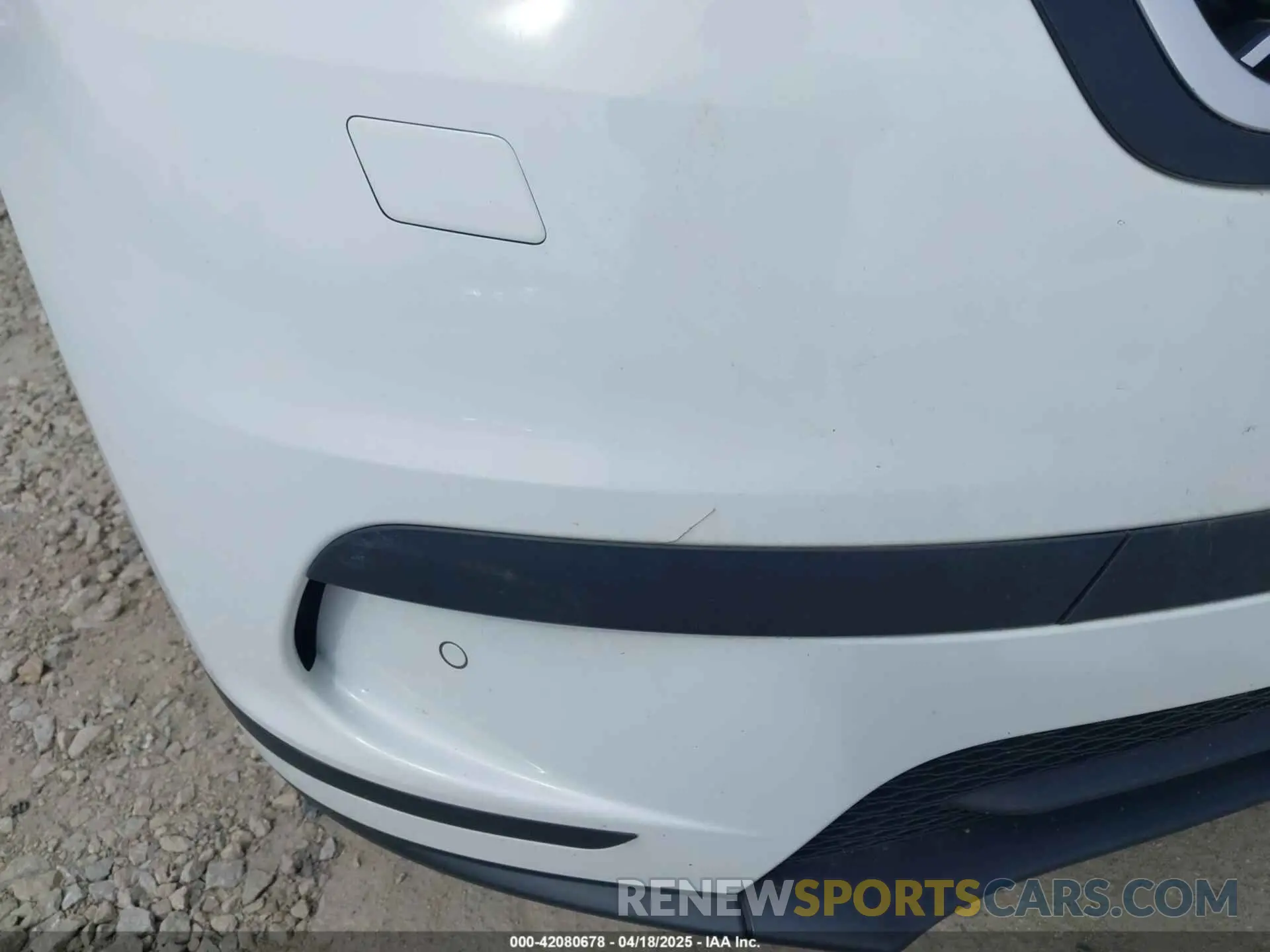 6 Photograph of a damaged car SALYB2ENXKA780723 LAND ROVER RANGE ROVER VELAR 2019