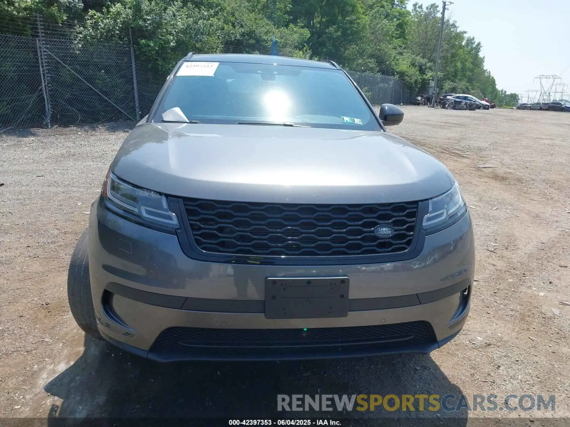 13 Photograph of a damaged car SALYB2EX0KA798990 LAND ROVER RANGE ROVER VELAR 2019