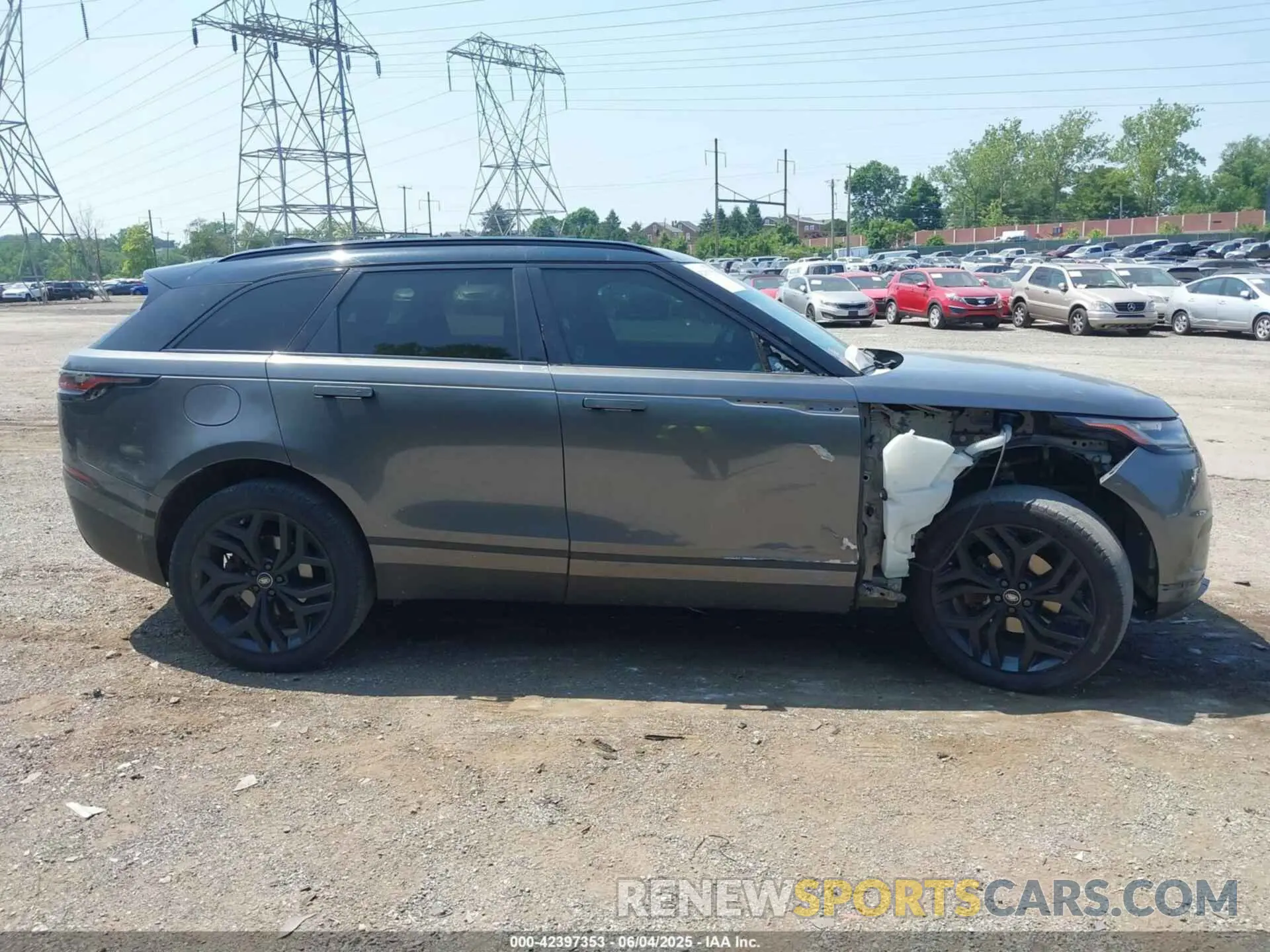 14 Photograph of a damaged car SALYB2EX0KA798990 LAND ROVER RANGE ROVER VELAR 2019