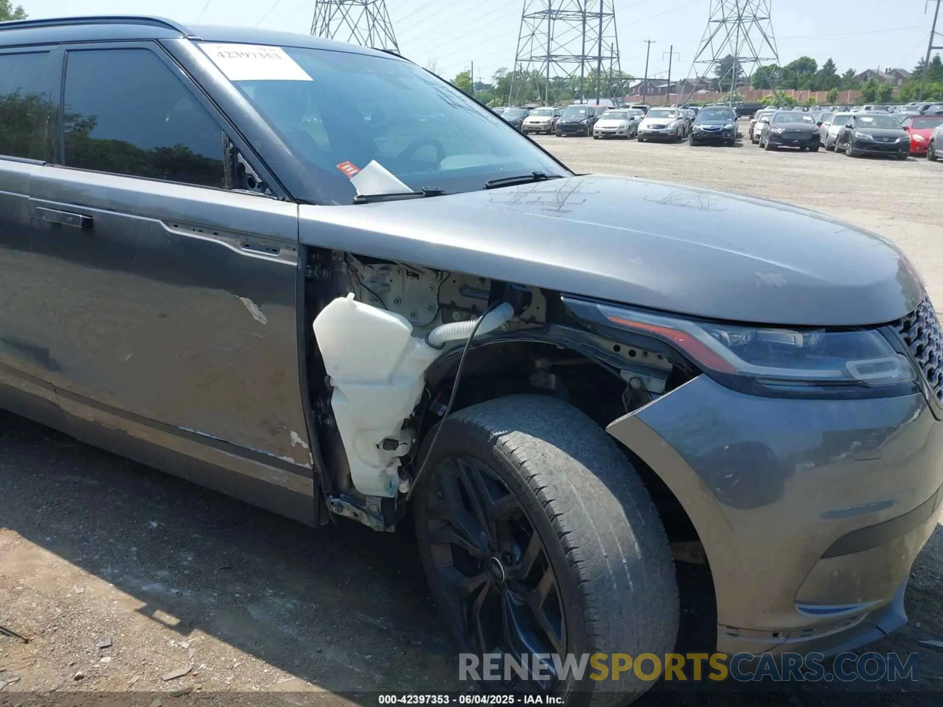 6 Photograph of a damaged car SALYB2EX0KA798990 LAND ROVER RANGE ROVER VELAR 2019