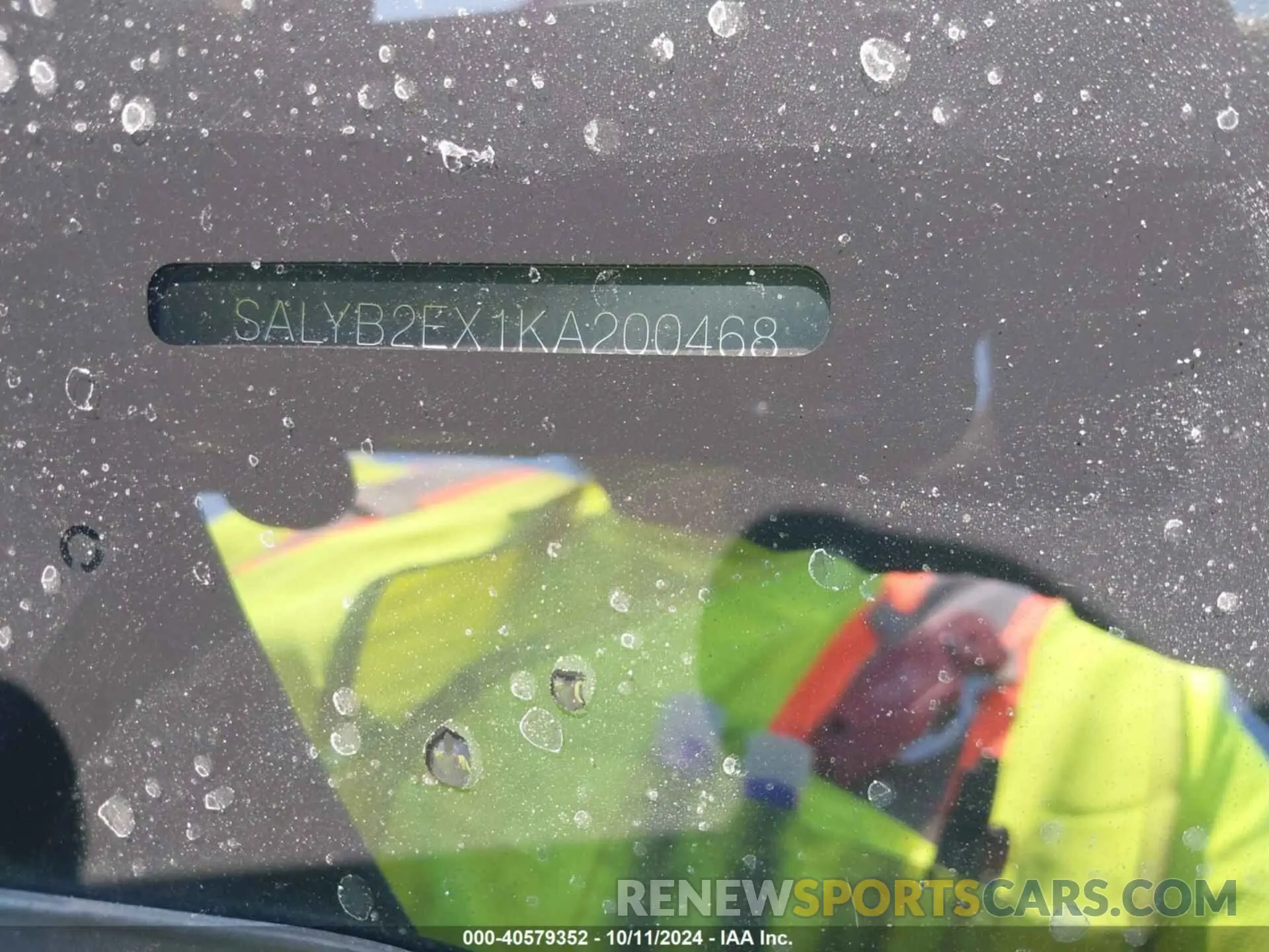 9 Photograph of a damaged car SALYB2EX1KA200468 LAND ROVER RANGE ROVER VELAR 2019