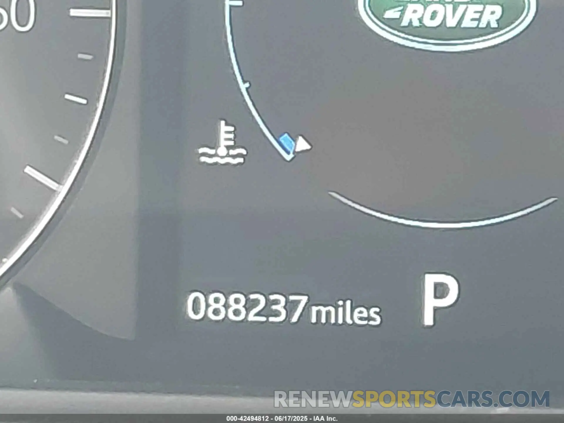 16 Photograph of a damaged car SALYB2EX1KA235172 LAND ROVER RANGE ROVER VELAR 2019