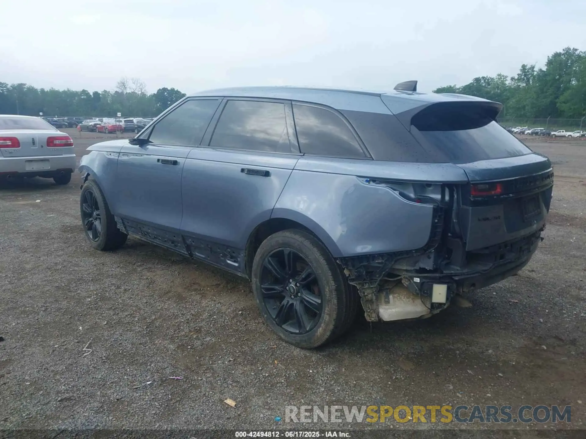 3 Photograph of a damaged car SALYB2EX1KA235172 LAND ROVER RANGE ROVER VELAR 2019