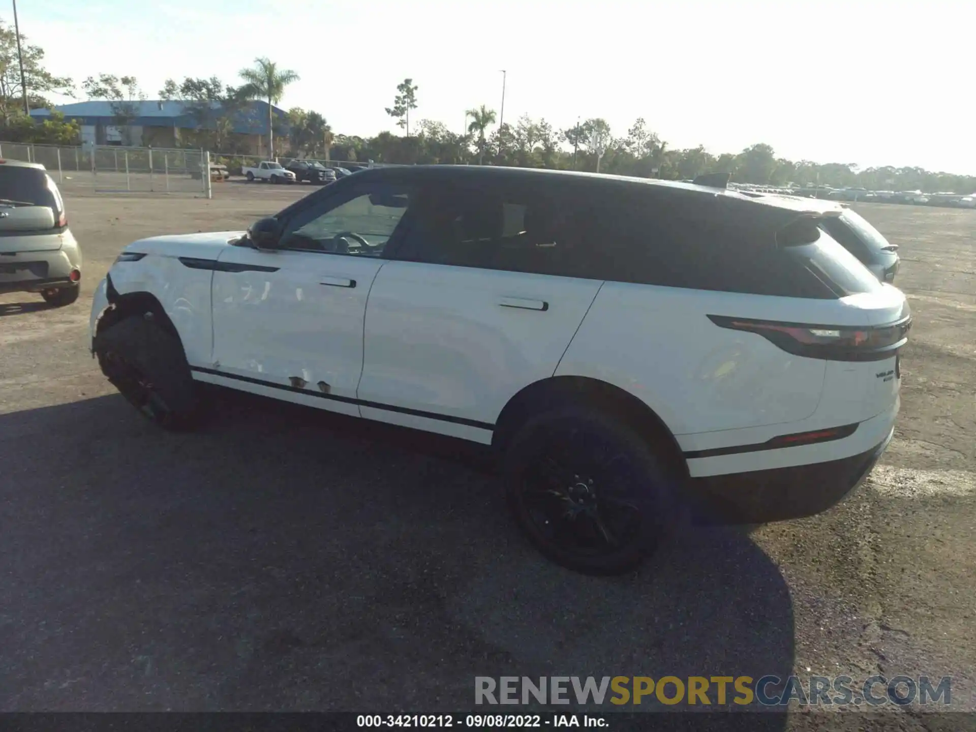 3 Photograph of a damaged car SALYB2EX1KA780269 LAND ROVER RANGE ROVER VELAR 2019