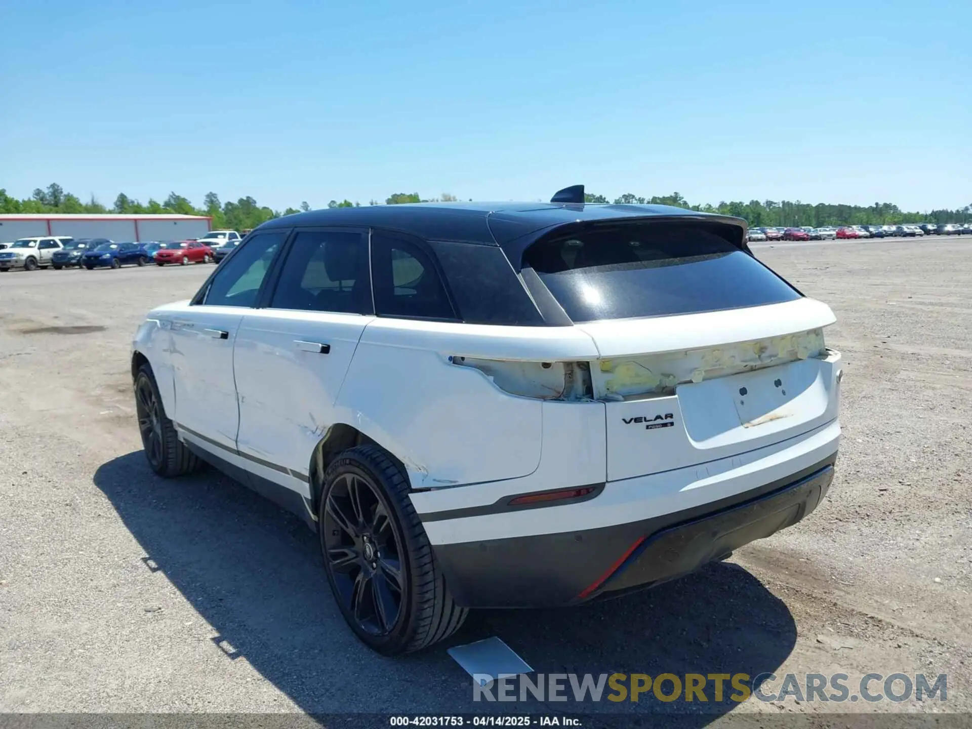 3 Photograph of a damaged car SALYB2EX2KA783830 LAND ROVER RANGE ROVER VELAR 2019
